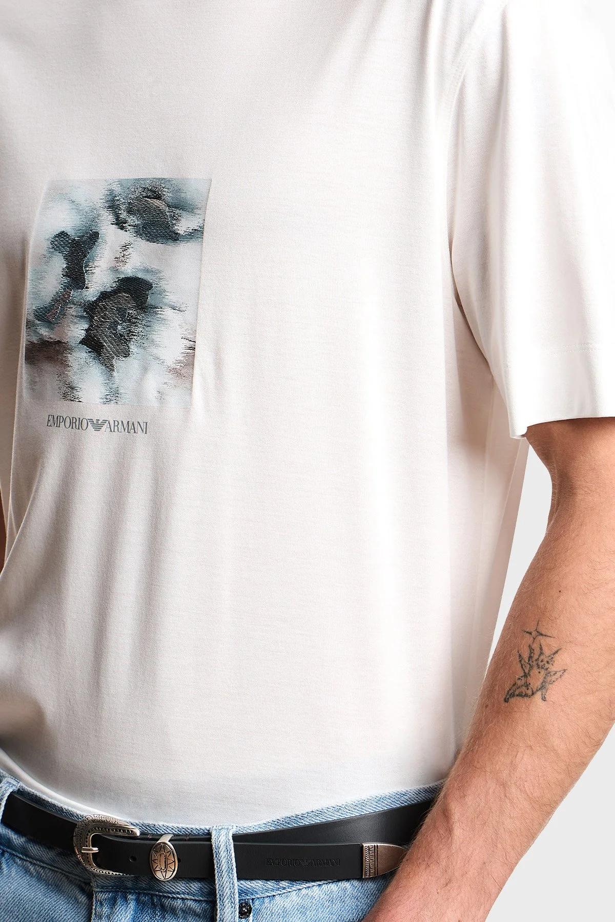 Emporio Armani Baskılı Pamuk Karışımlı Regular Fit Bisiklet Yaka Erkek T Shirt EM005272 AF10017 U0003 BEYAZ - 4