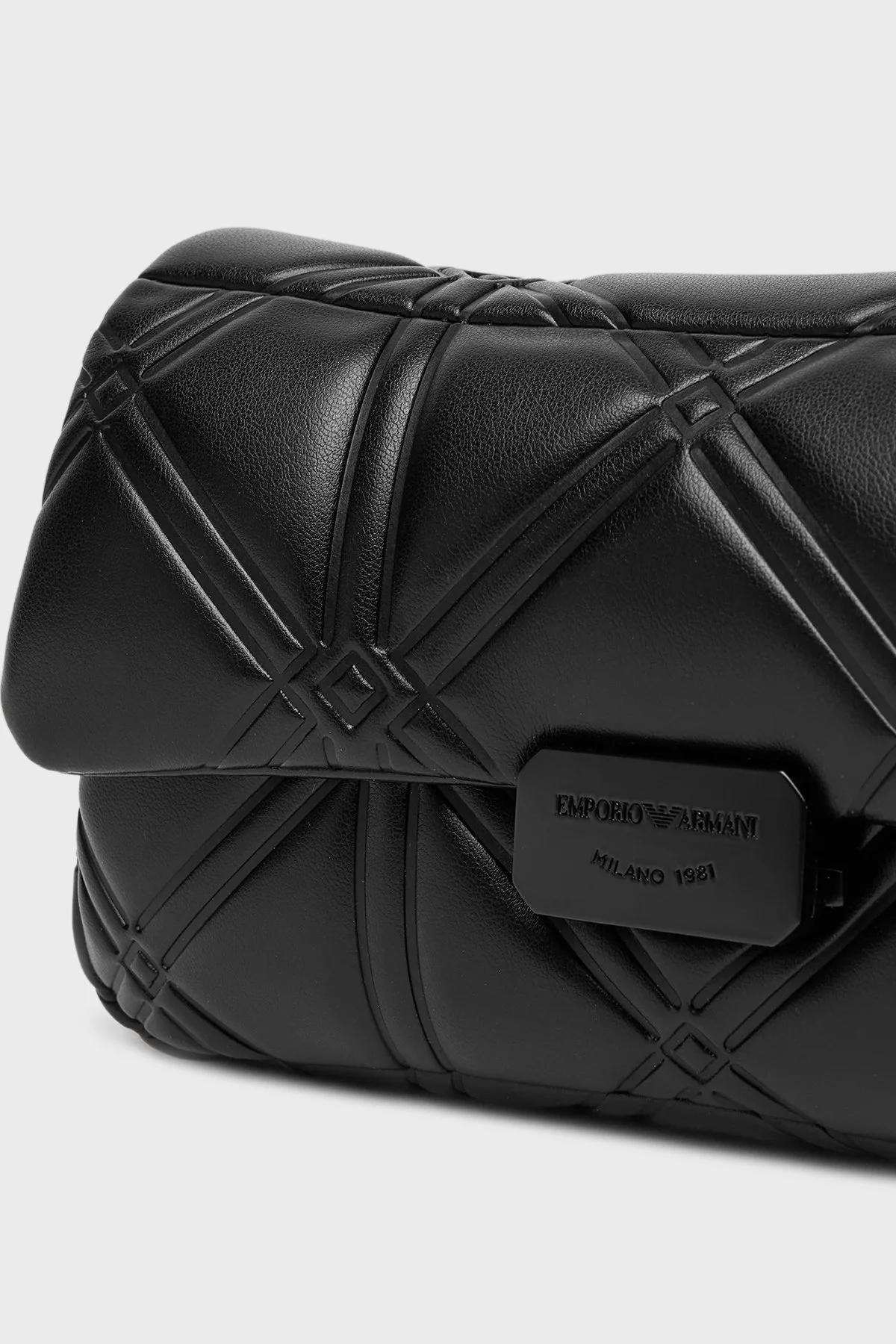 Emporio Armani Logolu Zincir Askılı Kadın Çanta EW002956 AF19662 UC001 SİYAH - 5
