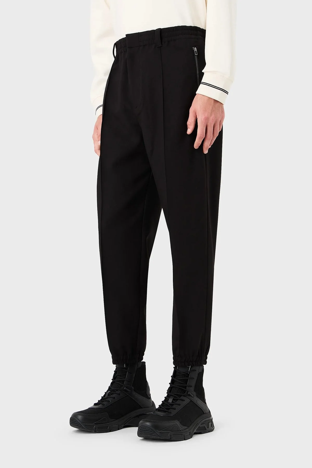 Emporio Armani Beli ve Paçası Lastikli Regular Fit Erkek Pantolon 6R1P74 1NFTZ 0999 SİYAH - 1