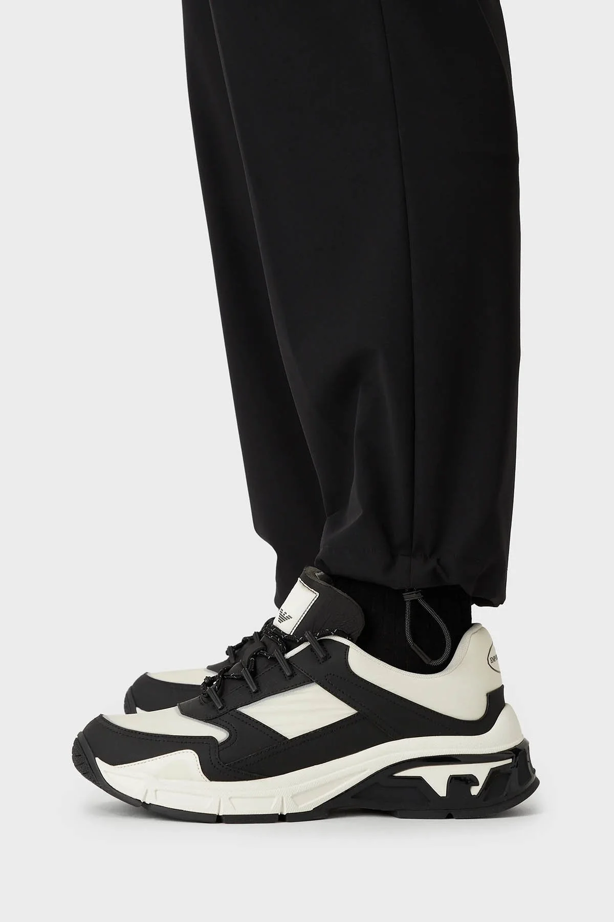 Emporio Armani Büzülebilir Paça Normal Bel Relaxed Fit Erkek Pantolon 3R1PG8 1NNIZ 0999 SİYAH - 4