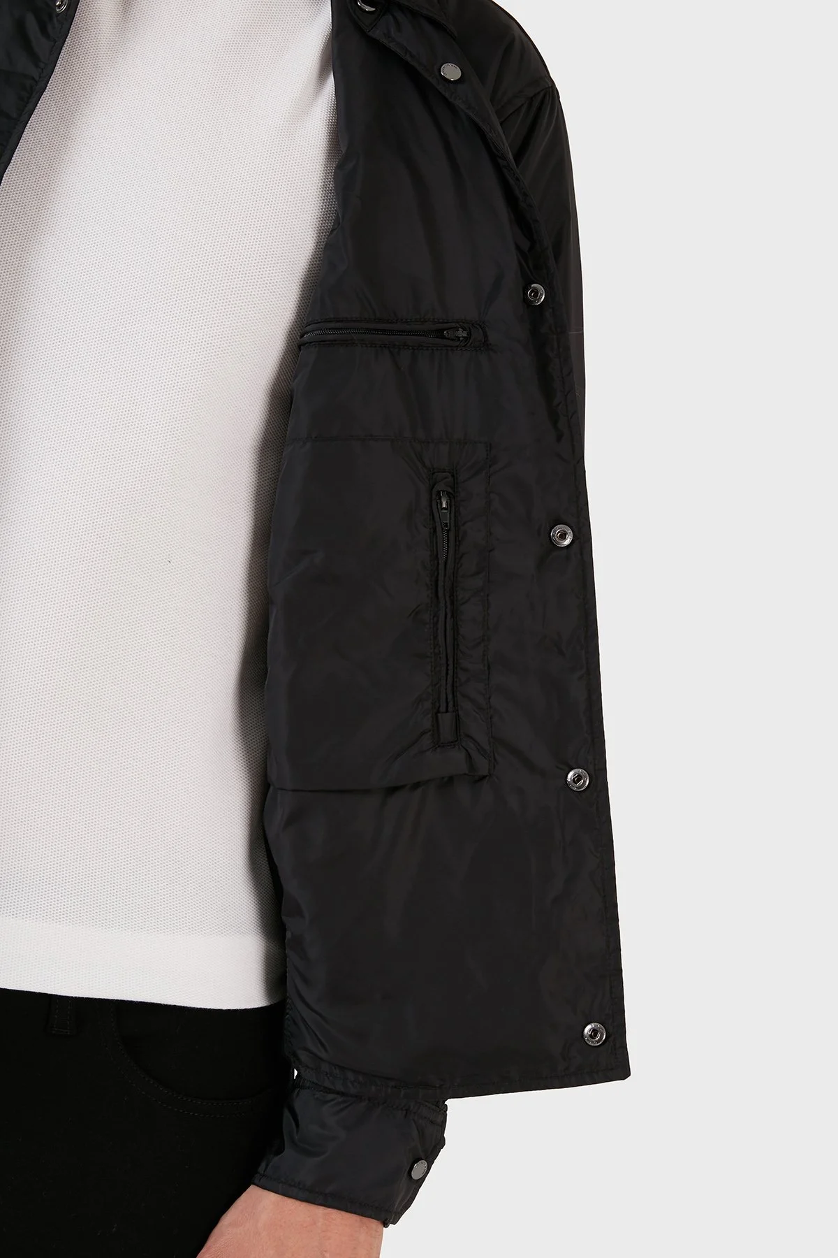 Emporio Armani Cepli Suya ve Soğuğa Karşı Dayanıklı Gömlek Yaka Regular Fit Erkek Mont 6R1C64 1NQTZ 0999 SİYAH - 5