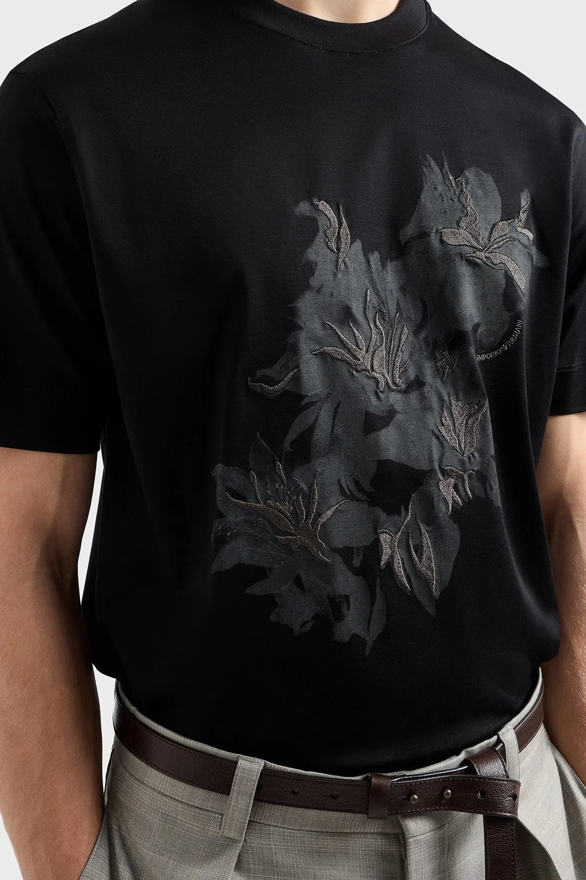 Emporio Armani Çiçek Baskılı Pamuklu Regular Fit Bisiklet Yaka Erkek T Shirt EM001024 AF10017 UC001 SİYAH - 4