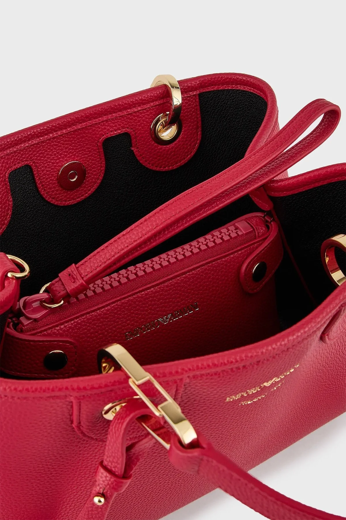 Emporio Armani Çıkarılabilir İç Bölmeli Uzatma Askılı Bayan Çanta Y3D166 YFO5B 80533 KIRMIZI - 4