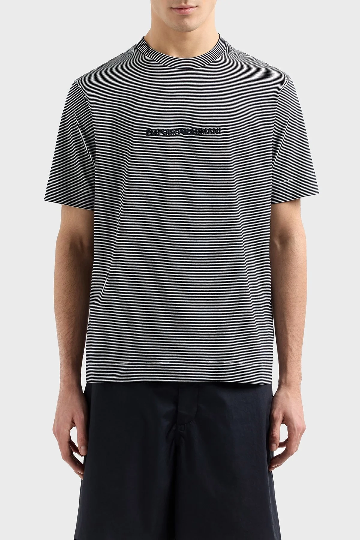 Emporio Armani Çizgili % 100 Pamuk Regular Fit Sıfır Yaka Erkek T Shirt EM000824 AF12927 F0088 LACİVERT-BEYAZ - 6