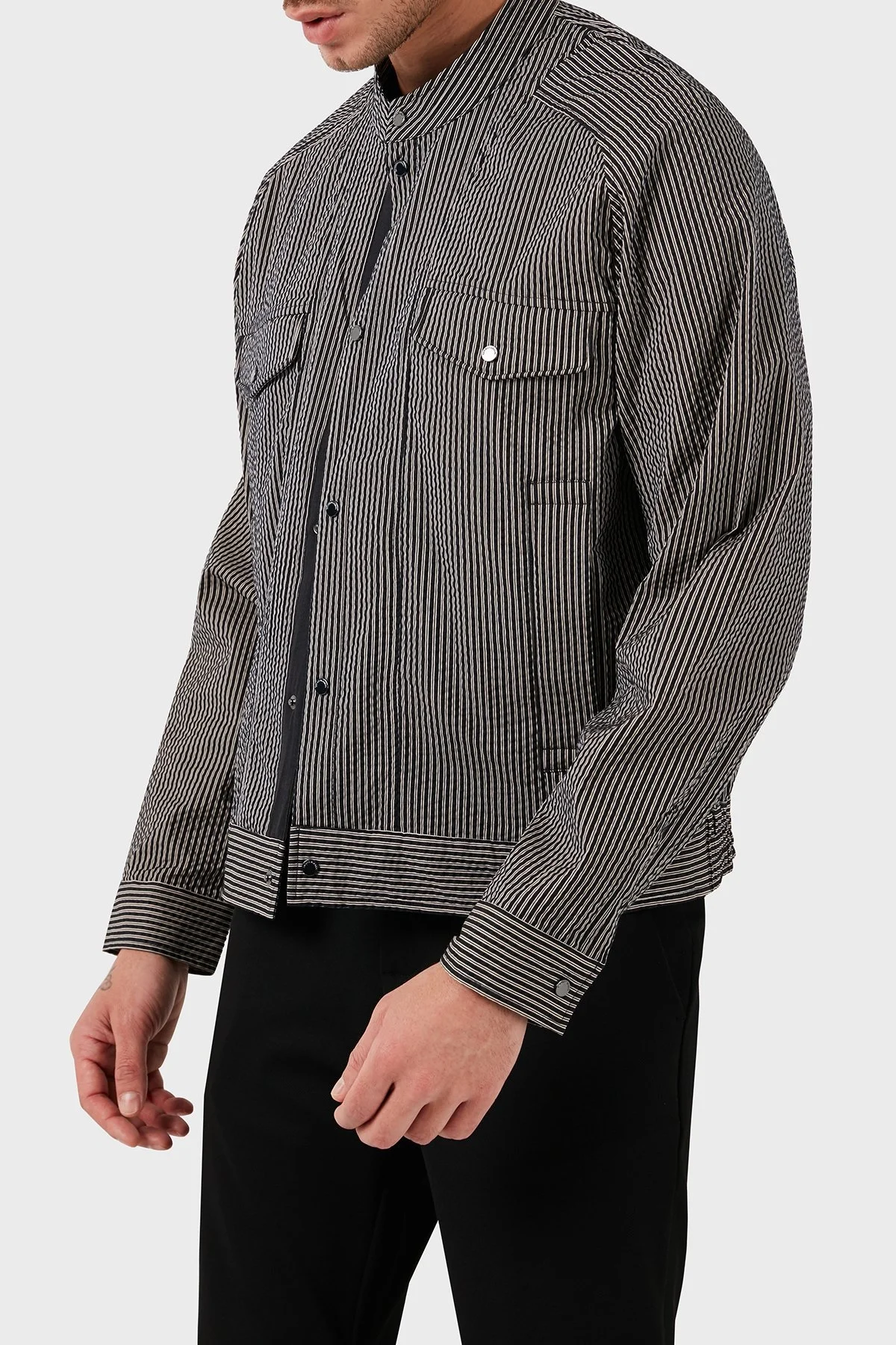 Emporio Armani Çizgili Dik Yaka Regular Fit Mevsimlik Erkek Mont 3D1BL6 1NPIZ F014 SİYAH - 4