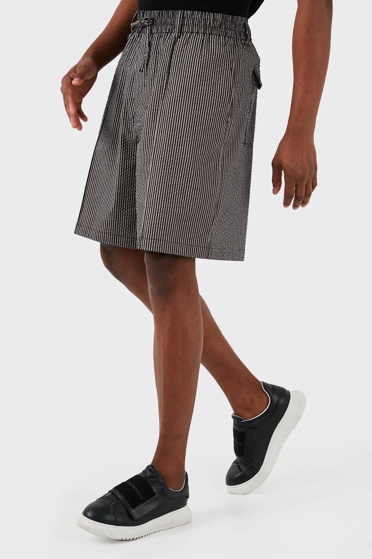Emporio Armani Çizgili Gofre Relaxed Fit Erkek Short 3D1PE2 1NPIZ F014 SİYAH-BEYAZ - 3