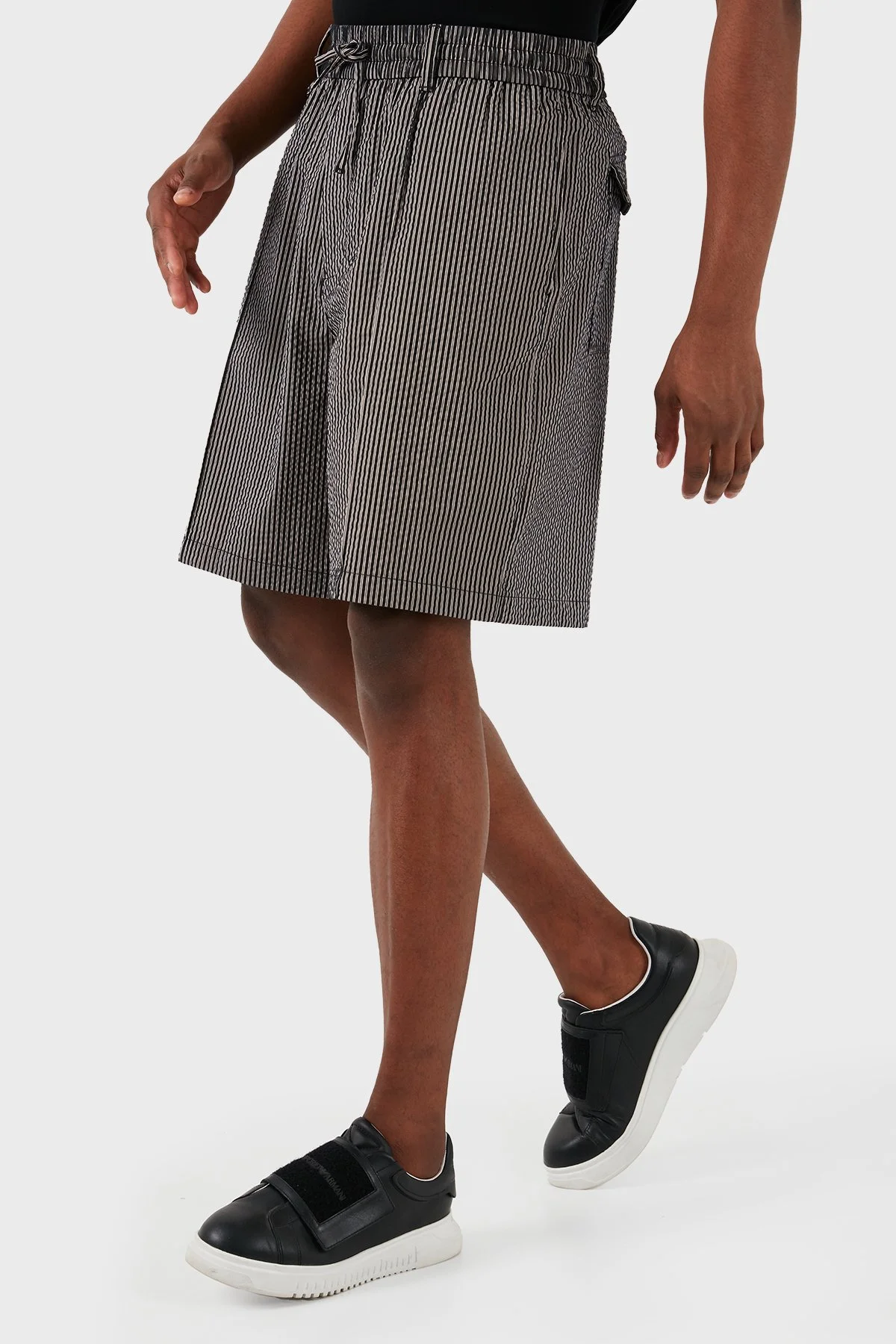 Emporio Armani Çizgili Gofre Relaxed Fit Erkek Short 3D1PE2 1NPIZ F014 SİYAH-BEYAZ - 3