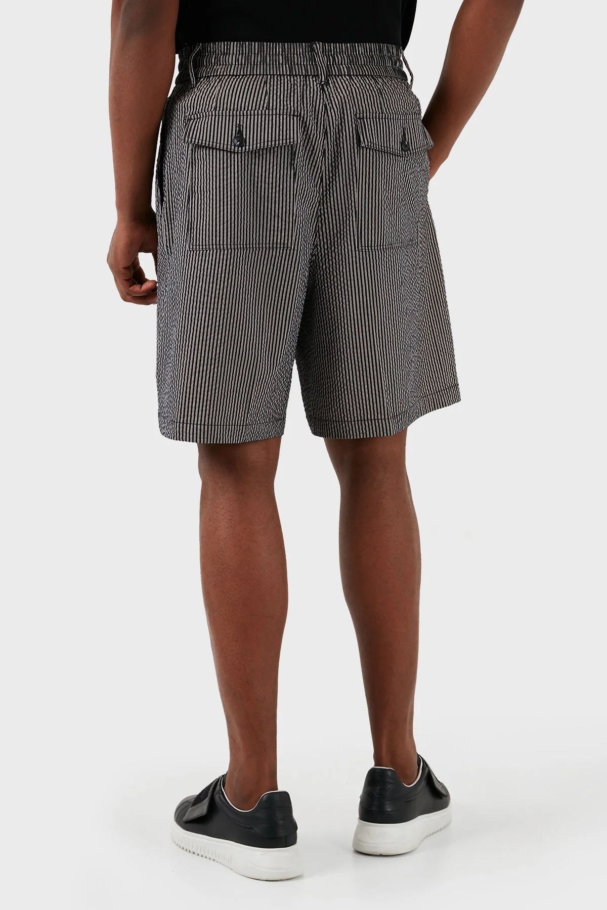 Emporio Armani Çizgili Gofre Relaxed Fit Erkek Short 3D1PE2 1NPIZ F014 SİYAH-BEYAZ - 6