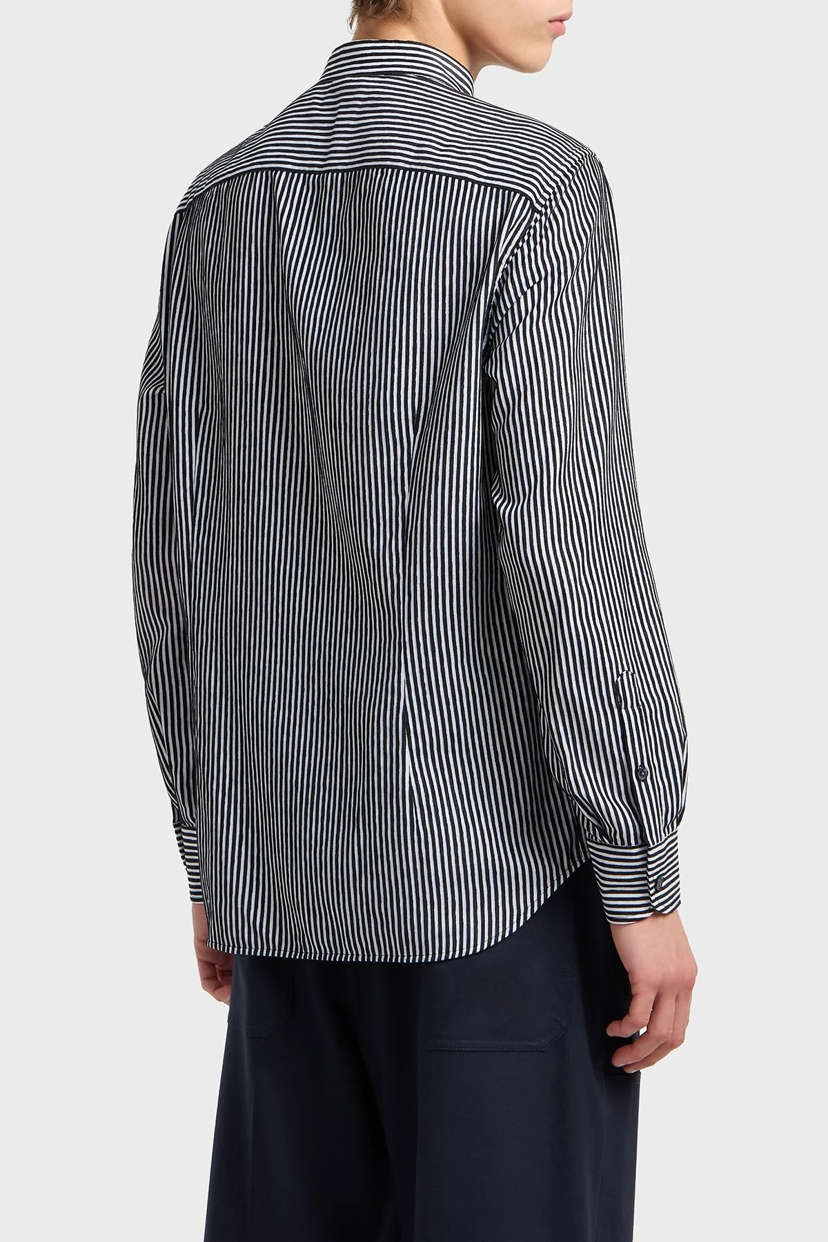 Emporio Armani Çizgili Pamuklu Regular Fit Hakim Yaka Erkek Gömlek EM003810 AF19840 MB378 LACİVERT-BEYAZ - 3