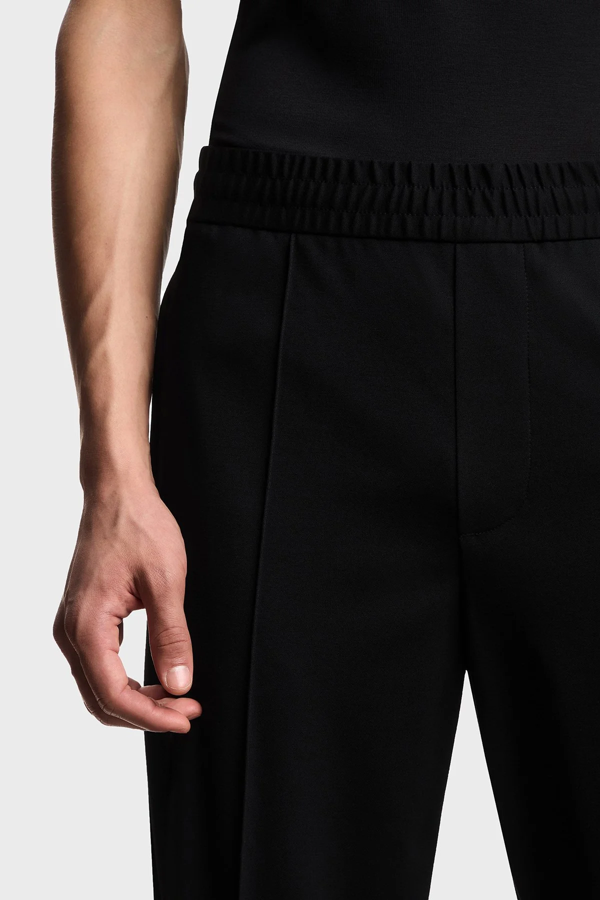 Emporio Armani Comfort Fit Yüksek Bel Düz Paça Erkek Pantolon EM004532 AF22865 UC001 SİYAH - 4