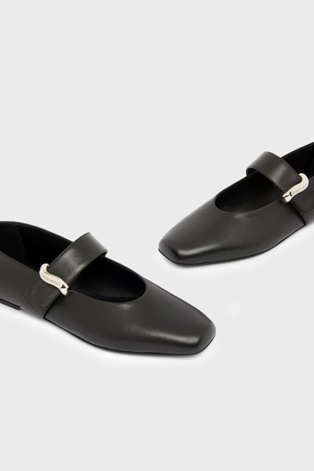Emporio Armani Deri Babet Kadın Ayakkabı EW004448 AF14915 UC001 Siyah - 5