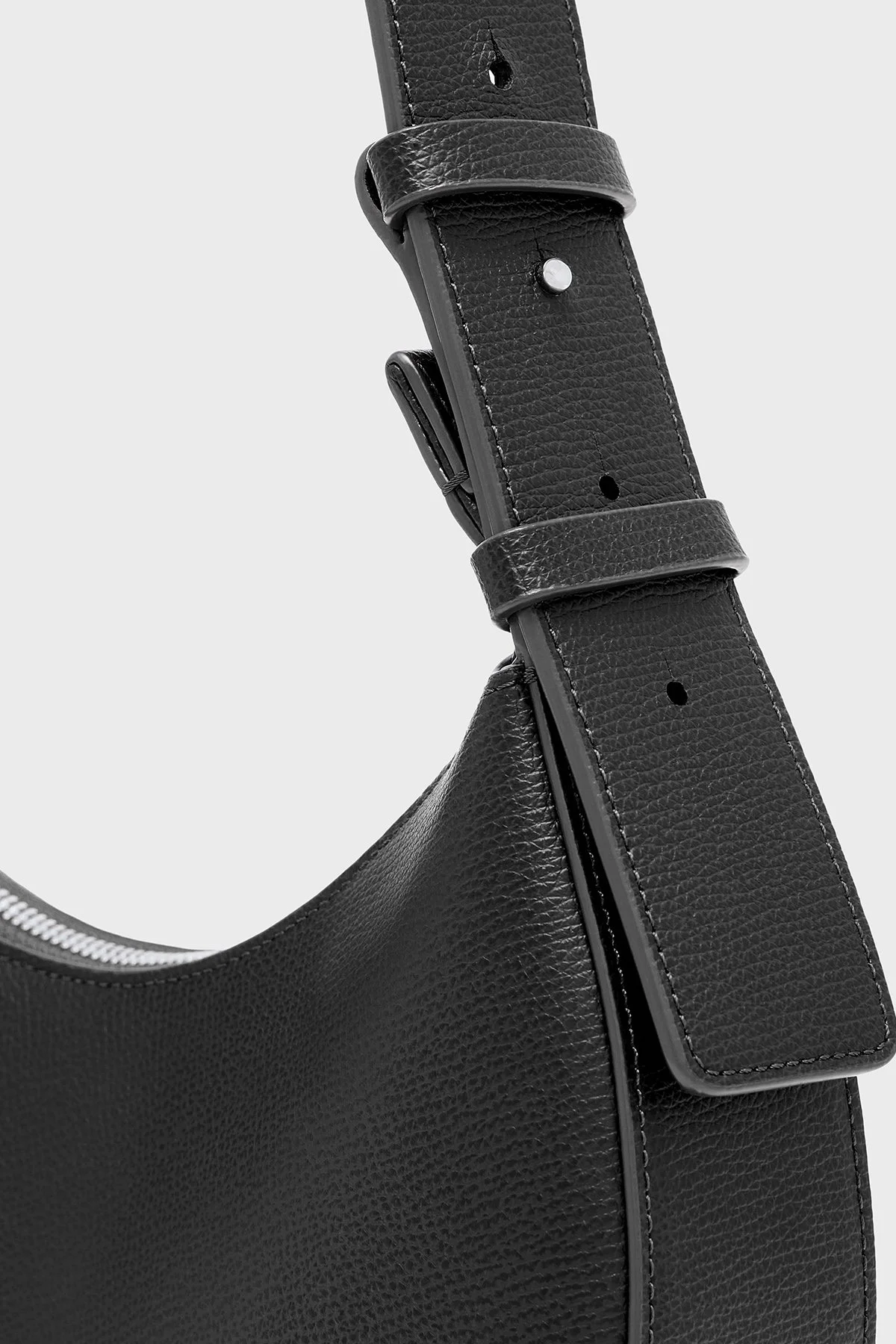 Emporio Armani Deri Çıkarılabilir Askılı Kadın Çanta EW005754 AF29459 UC001 Siyah - 6