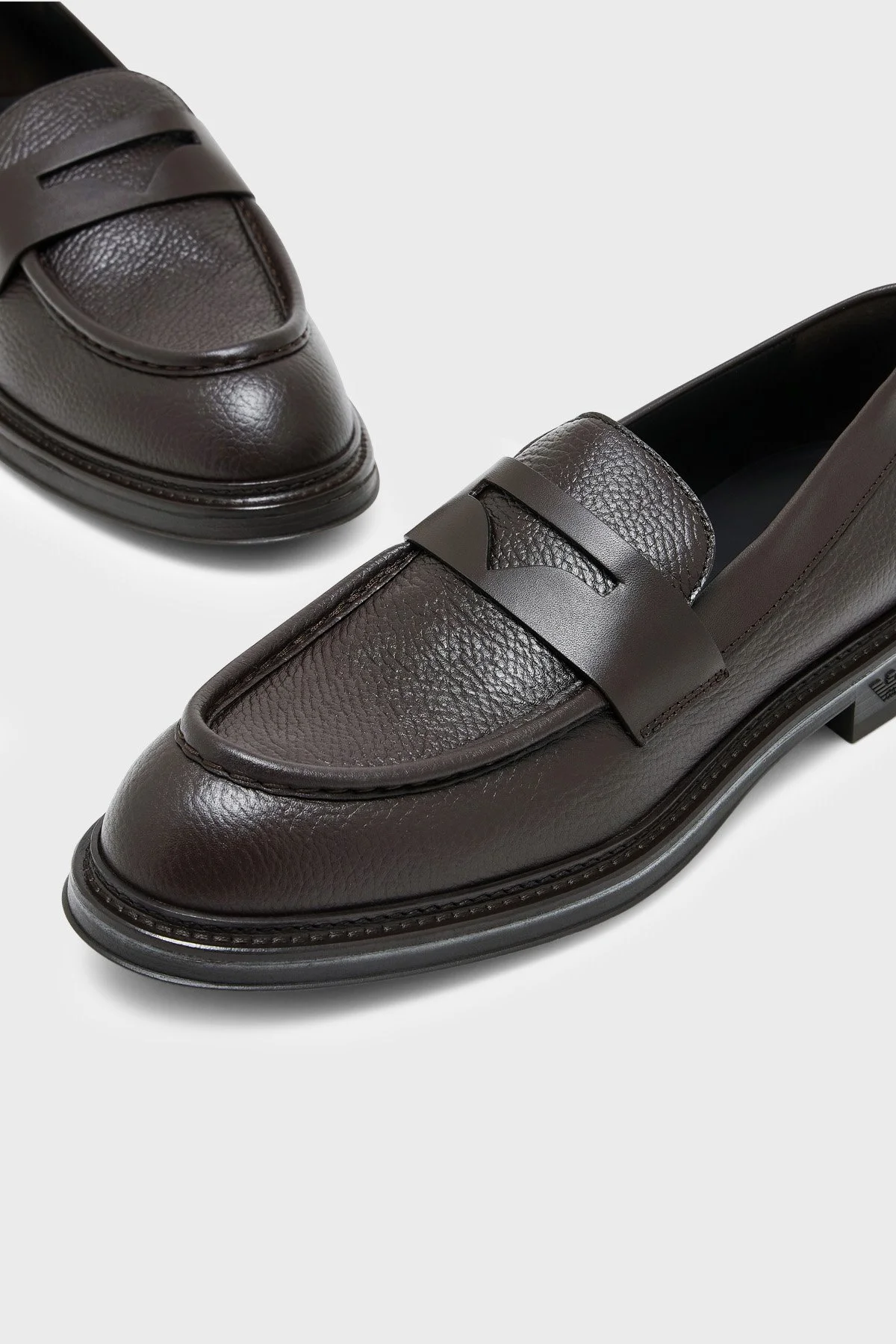 Emporio Armani Deri Loafer Erkek Ayakkabı EM003921 AF20735 U8130 Acı kahve - 5