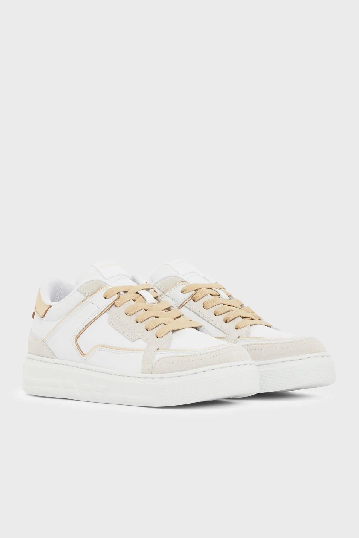 Emporio Armani Deri Logolu Sneaker Bayan Ayakkabı EW003081 AF25727 MZ773 BEYAZ-GOLD - 3
