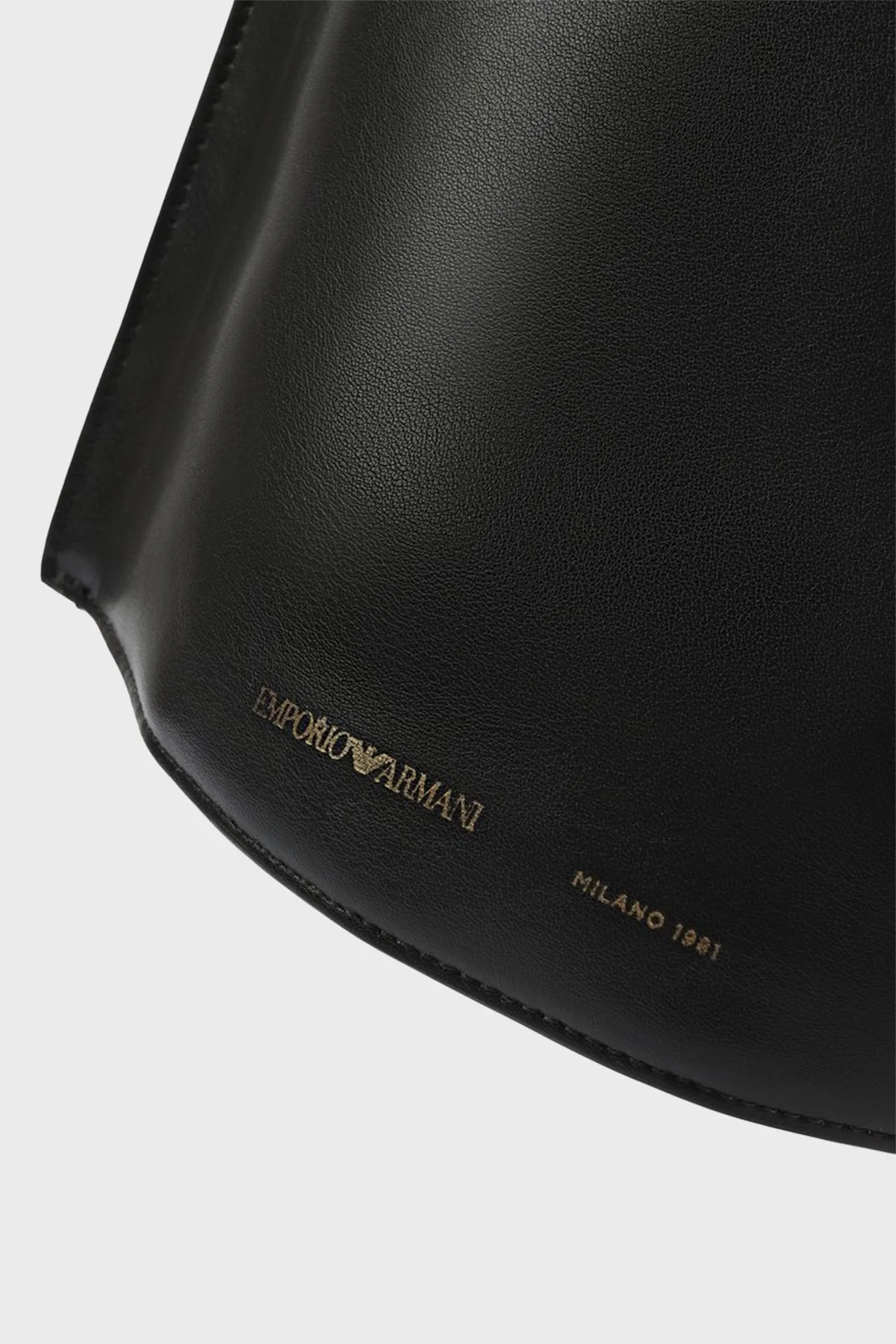 Emporio Armani Deri Omuz Askılı Bayan Çanta EW001948 AF13383 UC001 SİYAH - 13