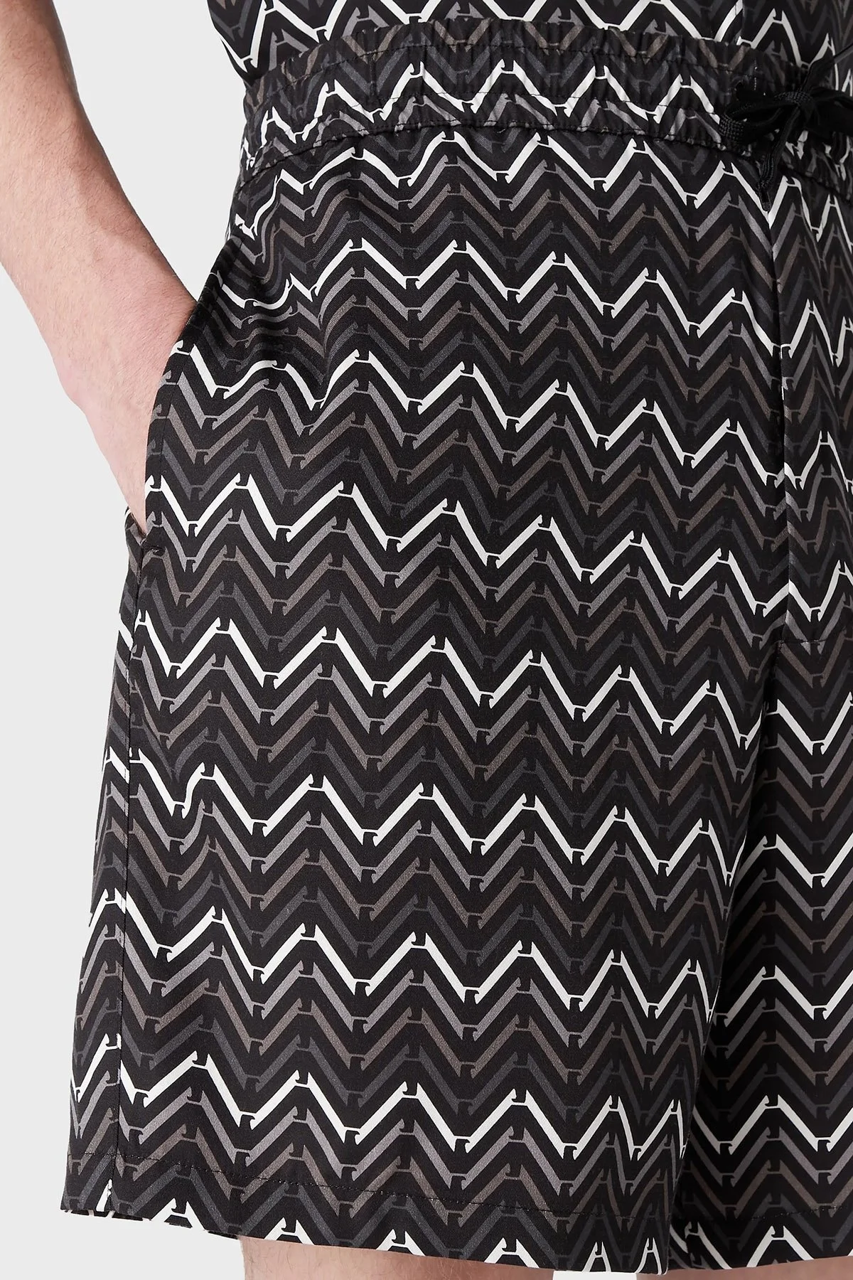 Emporio Armani Desenli Belden Bağlamalı Regular Fit Cepli Erkek Bermuda 3R1PR0 1NWDZ F074 SİYAH - 4