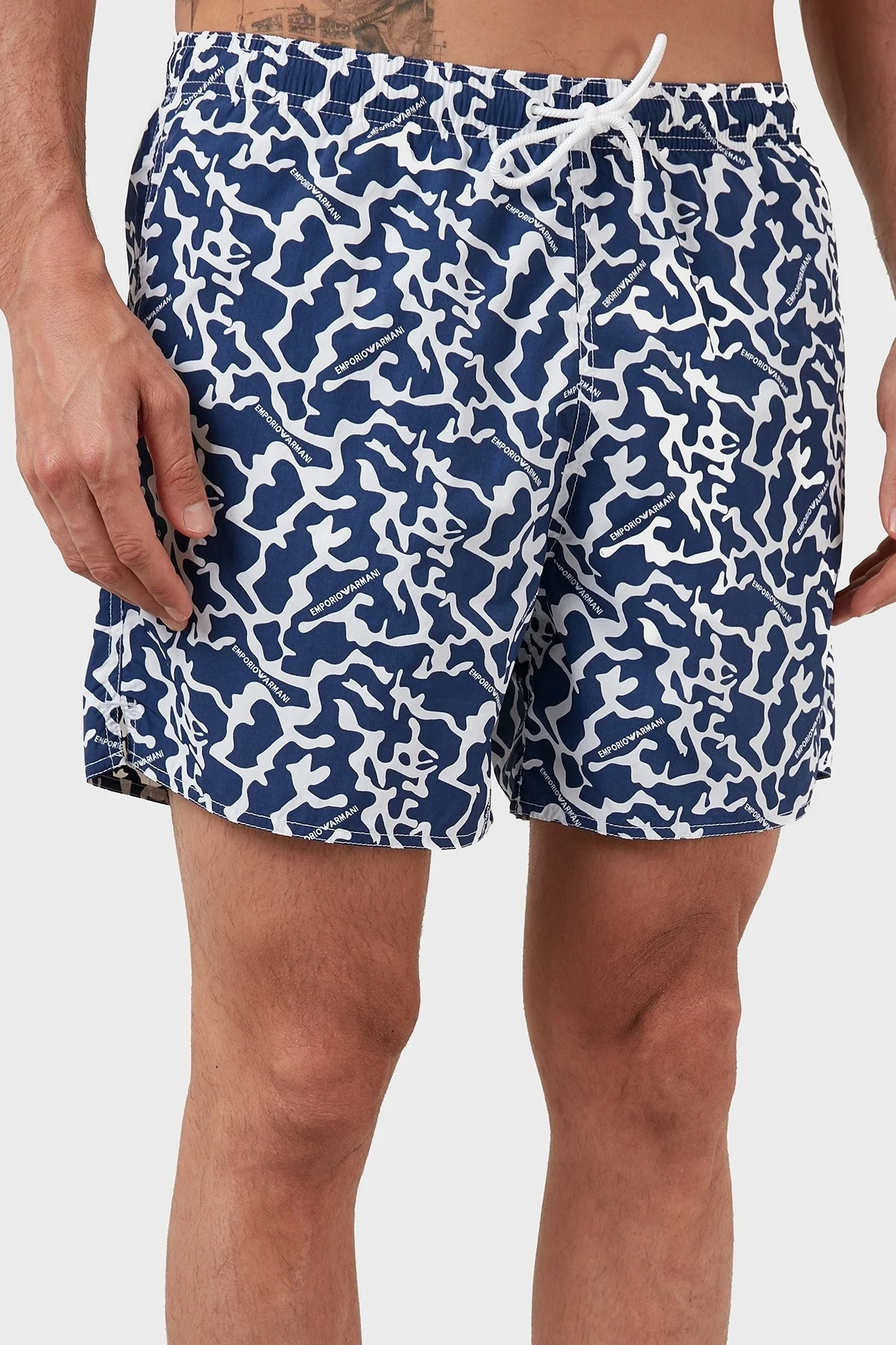 Emporio Armani Desenli Deniz Şortu Belden Bağlamalı Cepli Erkek Mayo Short S 211740 2R444 91635 MAVİ - 10