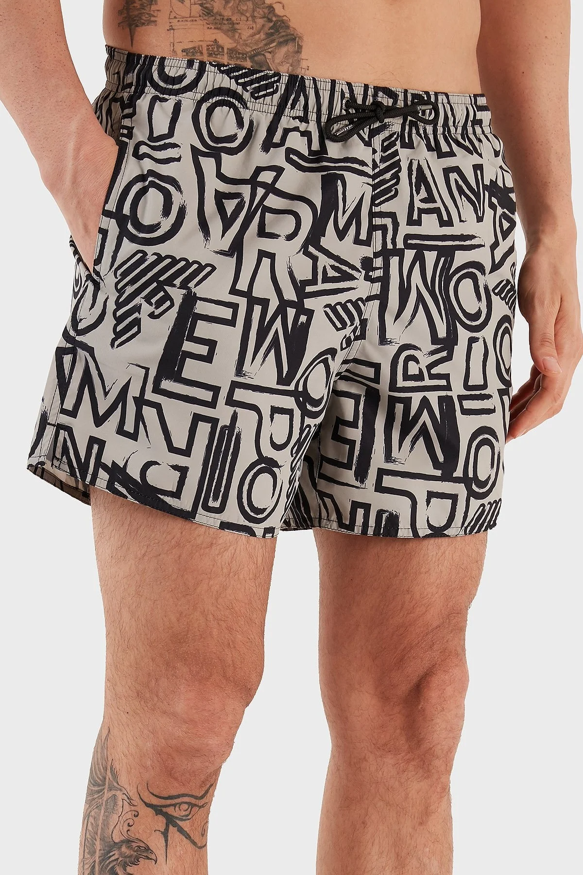 Emporio Armani Desenli Deniz Şortu Cepli Erkek Mayo Short 211740 3R435 02255 BEJ-SİYAH - 4