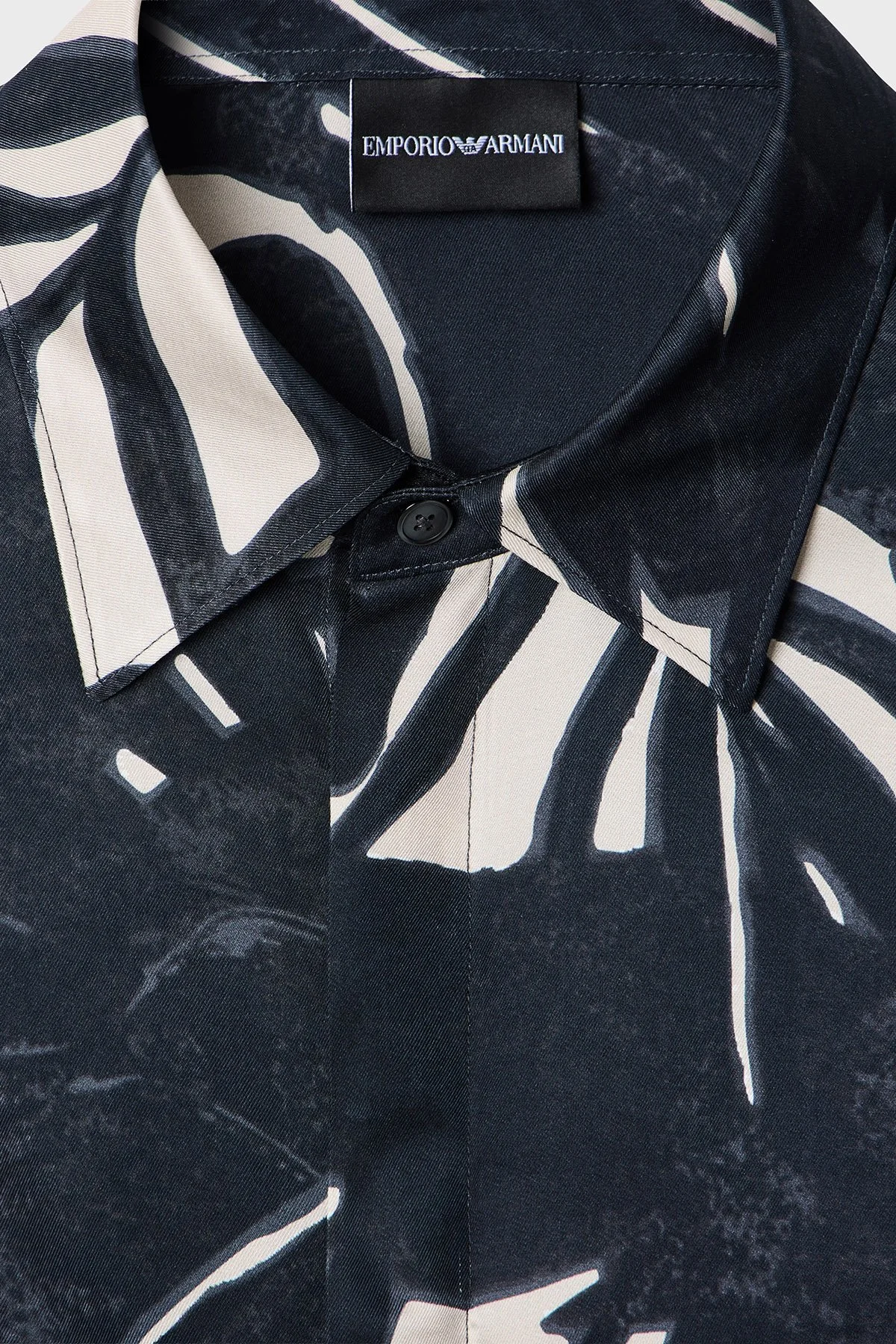 Emporio Armani Desenli Relaxed Fit Uzun Kollu Erkek Gömlek EM005762 AF13285 F1047 LACİVERT-BEJ - 4