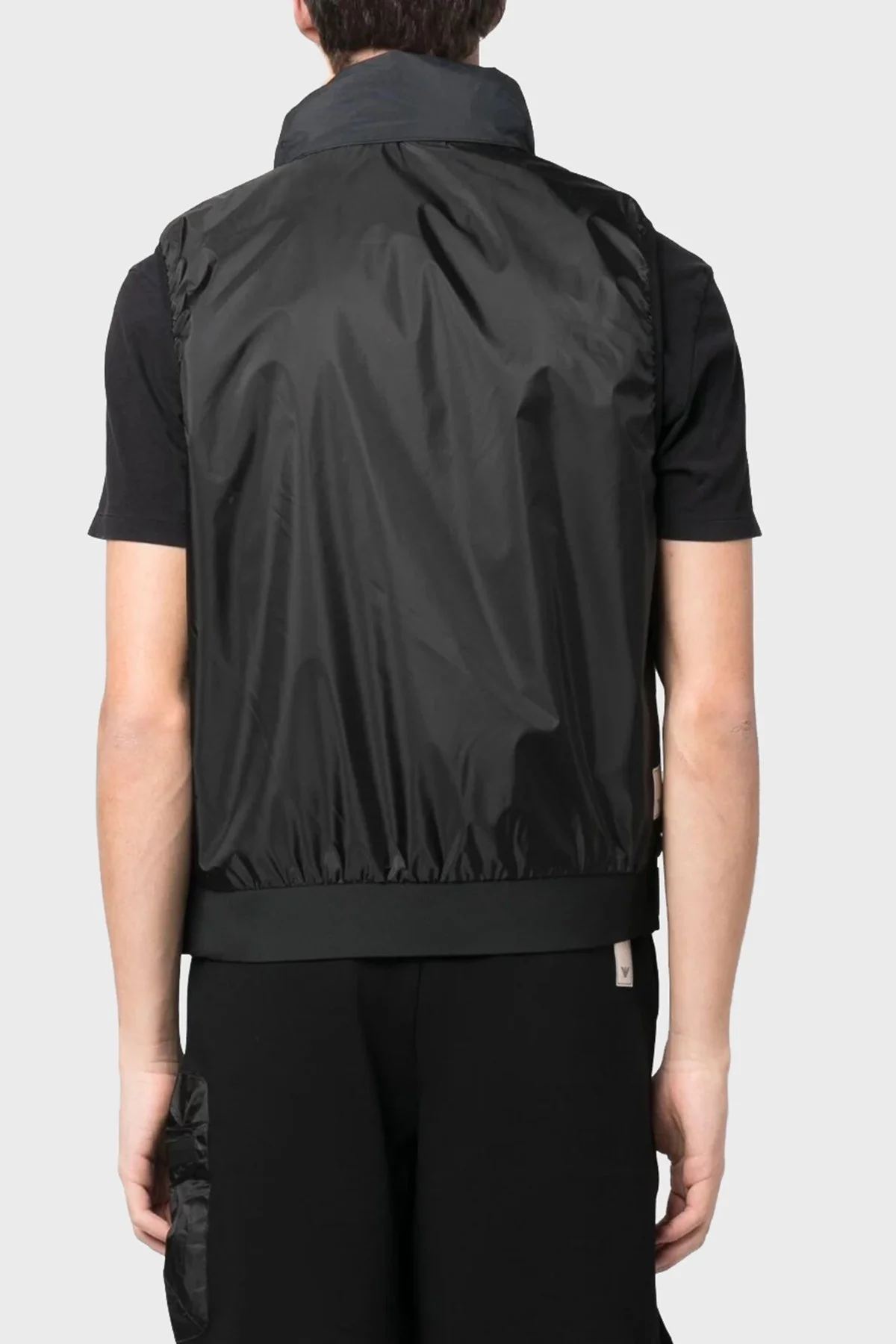 Emporio Armani Dik Yaka Kuş Tüyü Dolgulu Yalıtımlı Şişme Erkek Yelek 3R1BT2 1NSXZ 0999 SİYAH - 8