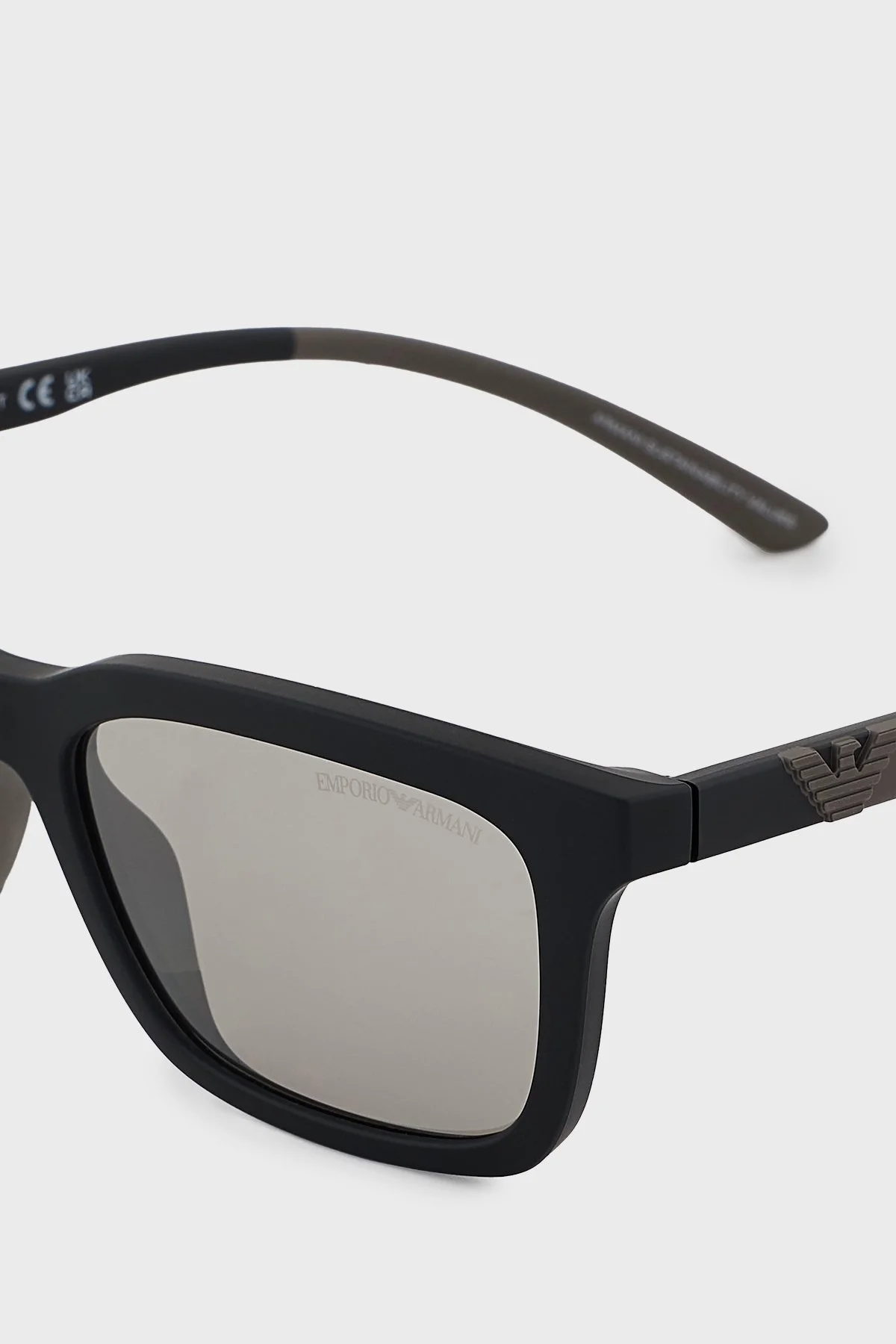 Emporio Armani Dikdörtgen Güneş Erkek Gözlük 0EA4249U 500181 55 Mat Siyah-Gri Polarize - 10