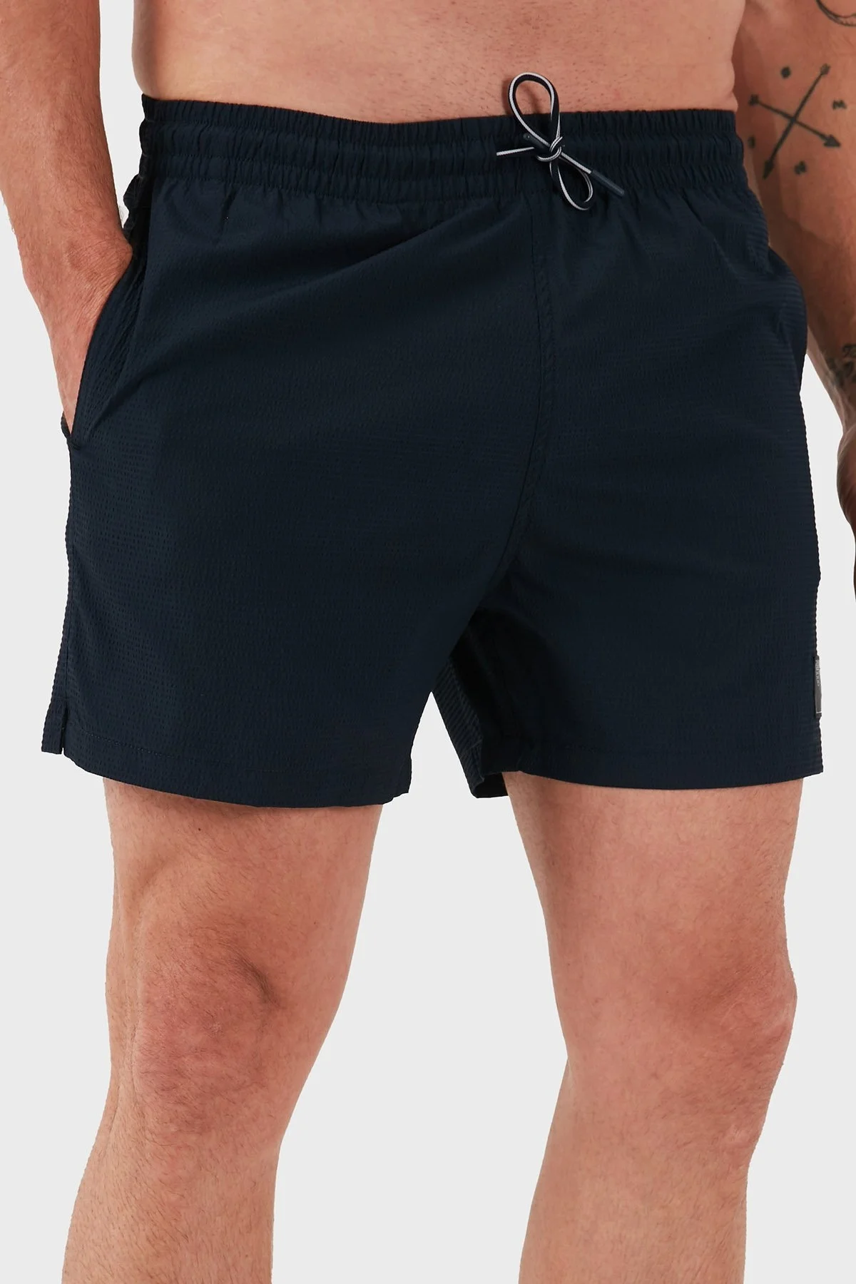 Emporio Armani Dokulu Regular Fit Normal Bel Erkek Mayo Short EM000583 AF12336 UB102 LACİVERT - 10