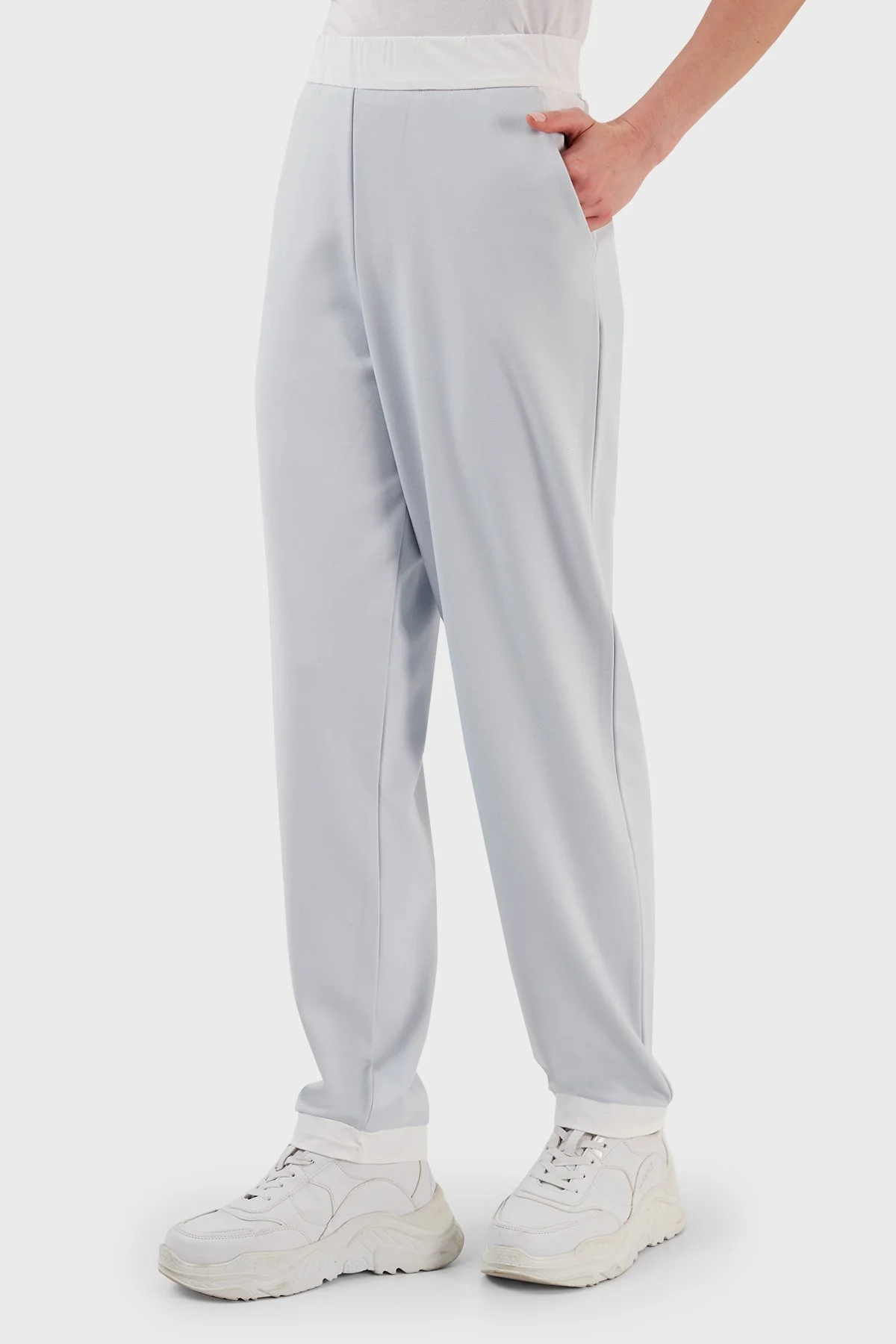 Emporio Armani Elastik Bel Bantlı Cepli Jogger Spor Kadın Pantolon 3R2P7E 2JWHZ 0703 AÇIK MAVİ - 3
