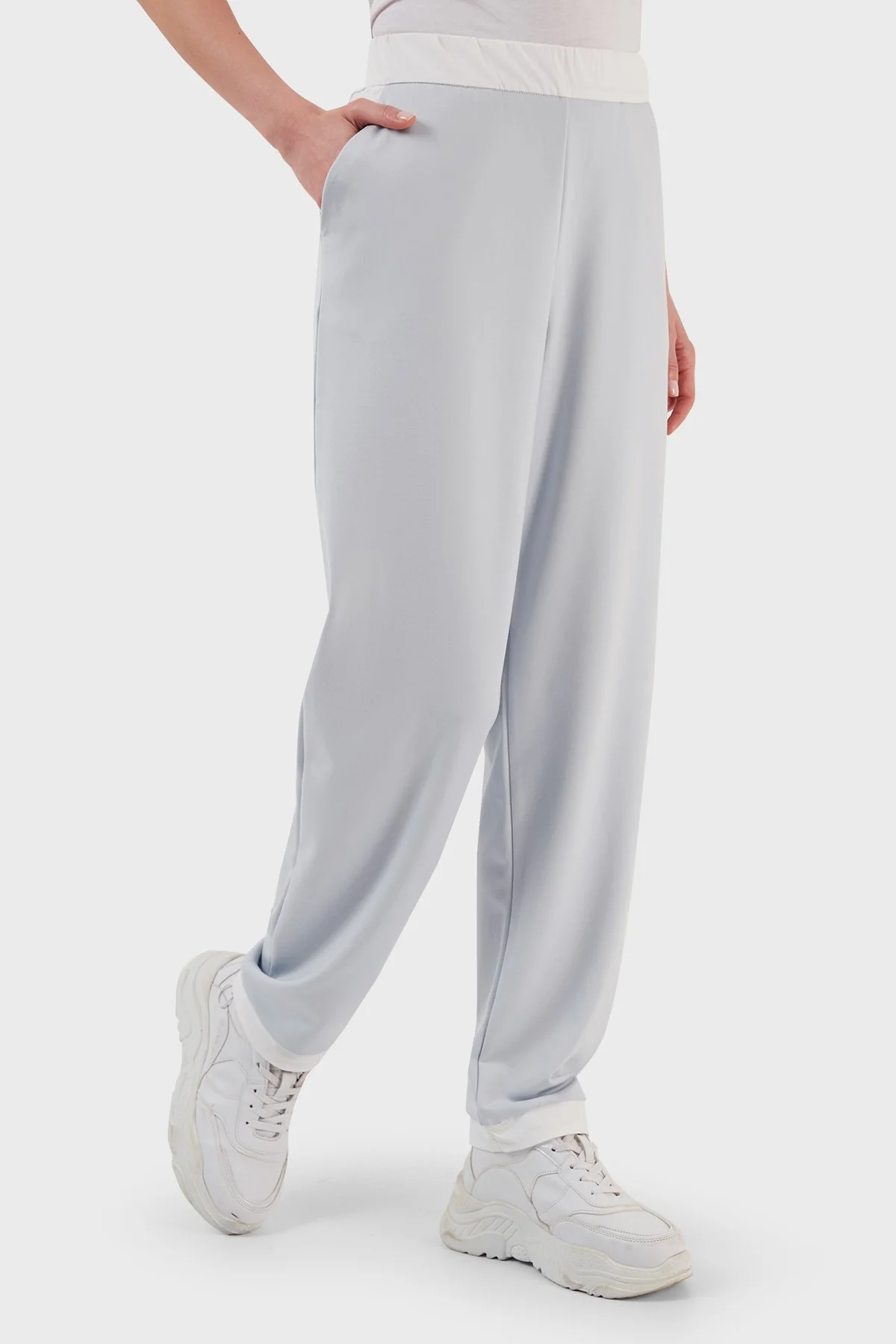 Emporio Armani Elastik Bel Bantlı Cepli Jogger Spor Kadın Pantolon 3R2P7E 2JWHZ 0703 AÇIK MAVİ - 4