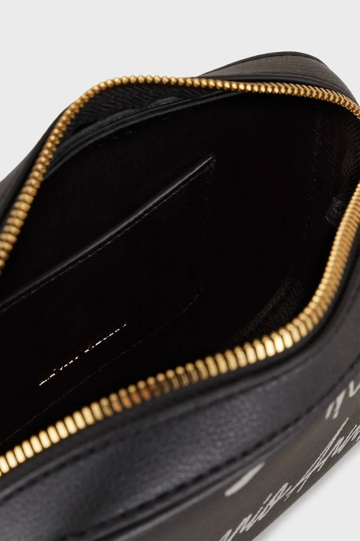 Emporio Armani Fermuarlı Çıkarılabilir Askılı Bayan Çanta Y3H276 Y486A 89720 SİYAH - 6