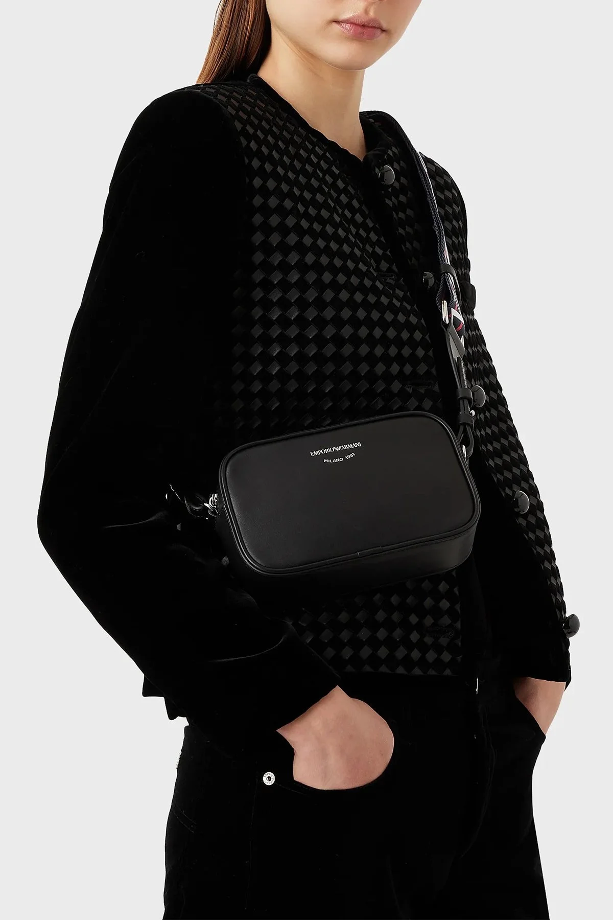 Emporio Armani Fermuarlı Çıkarılabilir Askılı Hakiki Deri Bayan Çanta Y3H276 Y478E 80001 SİYAH - 2