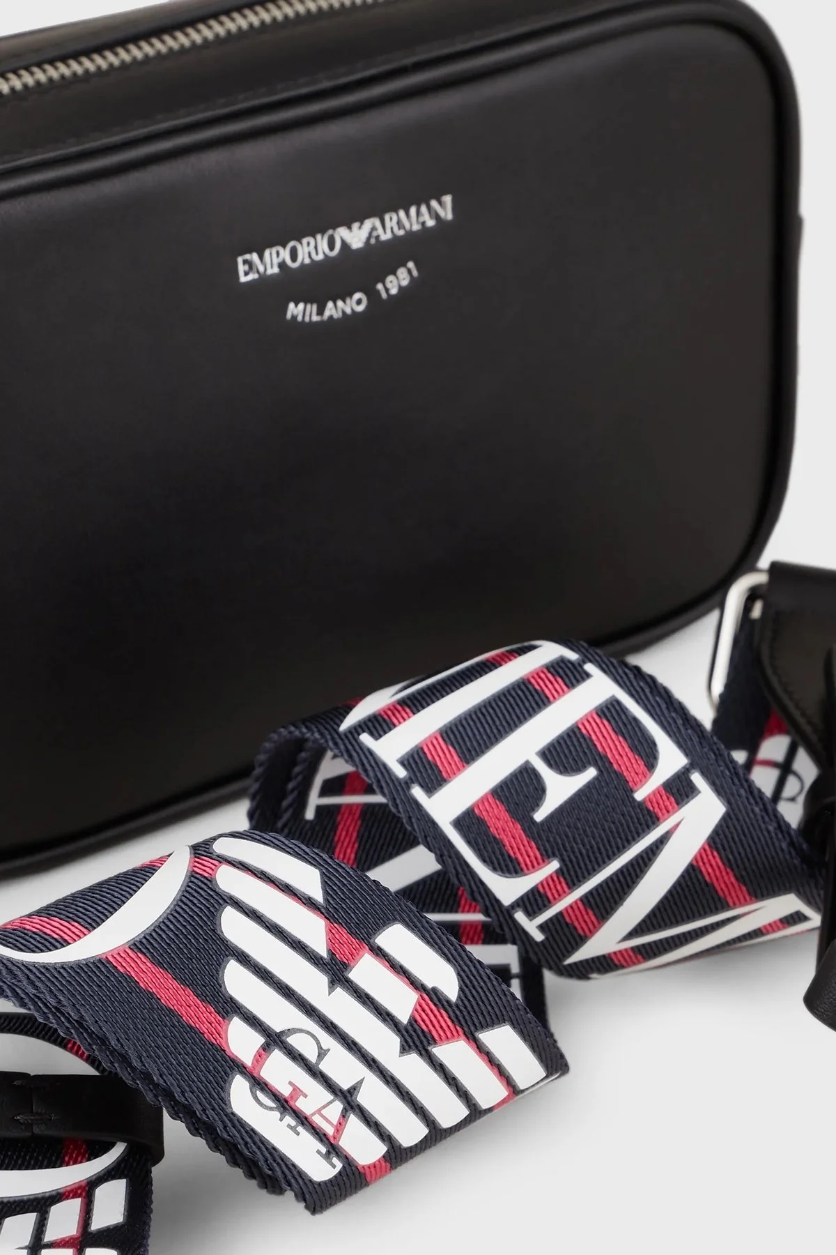 Emporio Armani Fermuarlı Çıkarılabilir Askılı Hakiki Deri Bayan Çanta Y3H276 Y478E 80001 SİYAH - 6