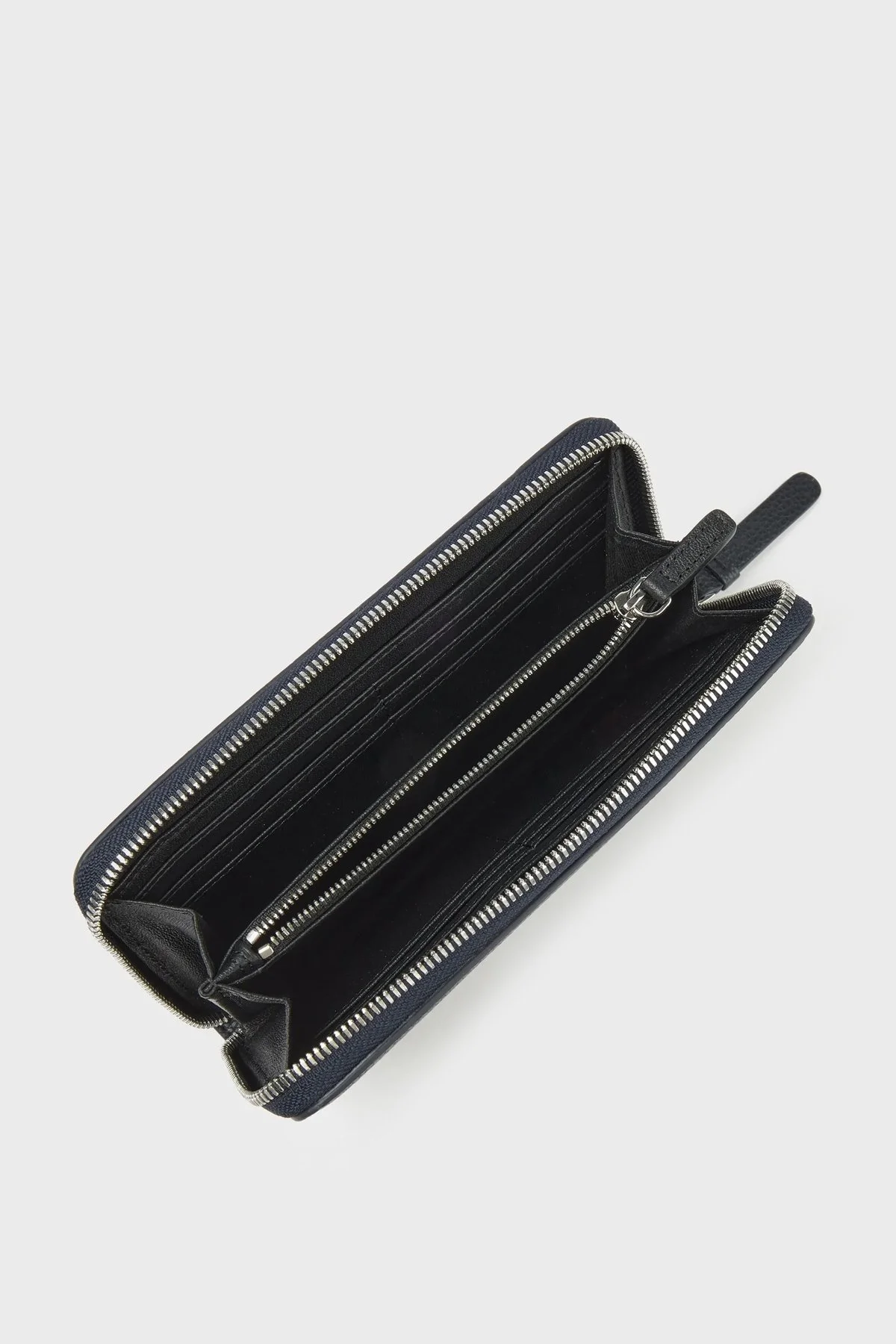 Emporio Armani Fermuarlı Çok Bölmeli Bayan Cüzdan Y3H168 YFW9E 85159 LACİVERT - 4