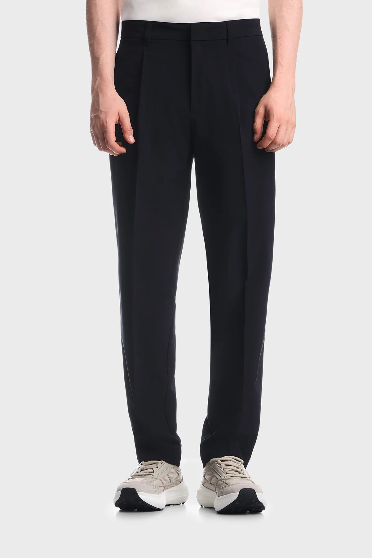 Emporio Armani Fermuarlı Ve Cepli Erkek Pantolon EM006355 AF21368 UB118 Lacivert - 1