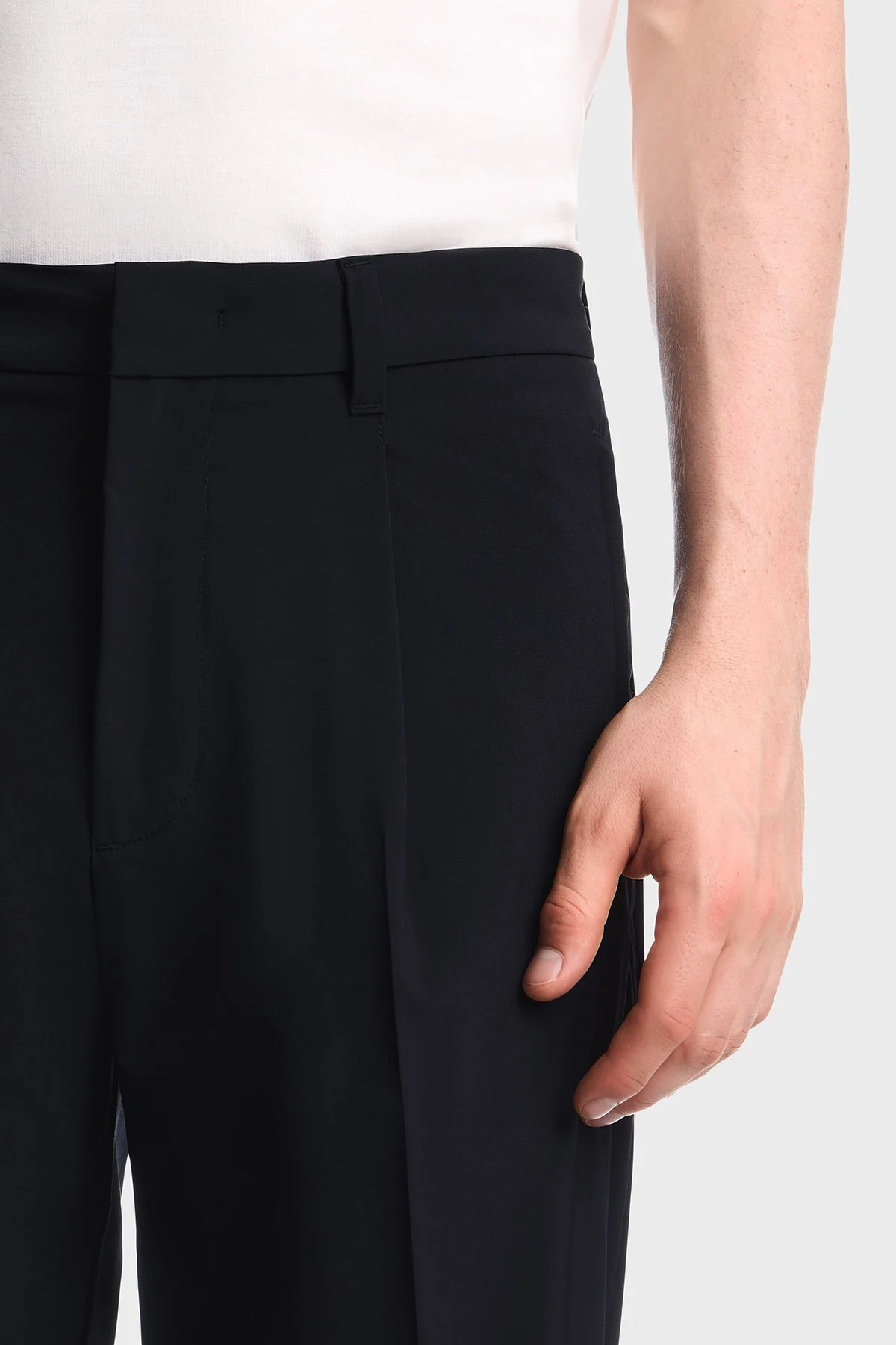 Emporio Armani Fermuarlı Ve Cepli Erkek Pantolon EM006355 AF21368 UB118 Lacivert - 4