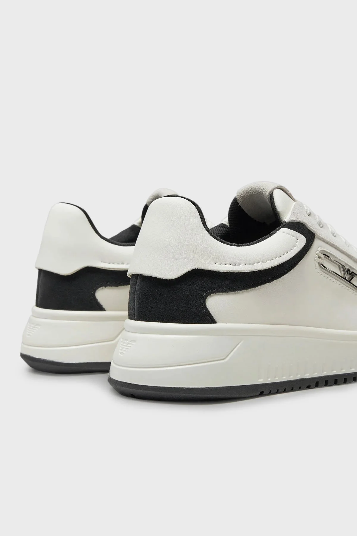 Emporio Armani Hakiki Deri Sneaker Bayan Ayakkabı X3X024 XR222 C679 BEYAZ-SİYAH - 11