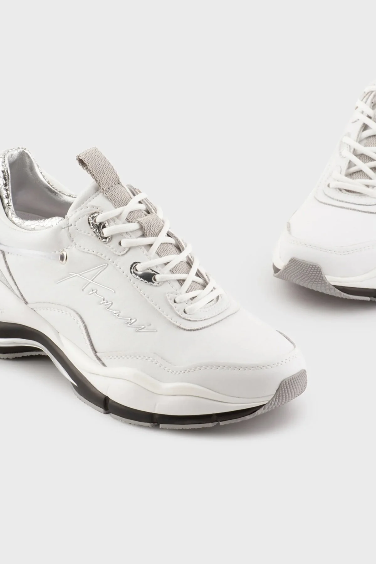 Emporio Armani Hakiki Deri Sneaker Bayan Ayakkabı X3X173 XN759 M696 BEYAZ-GÜMÜŞ - 4