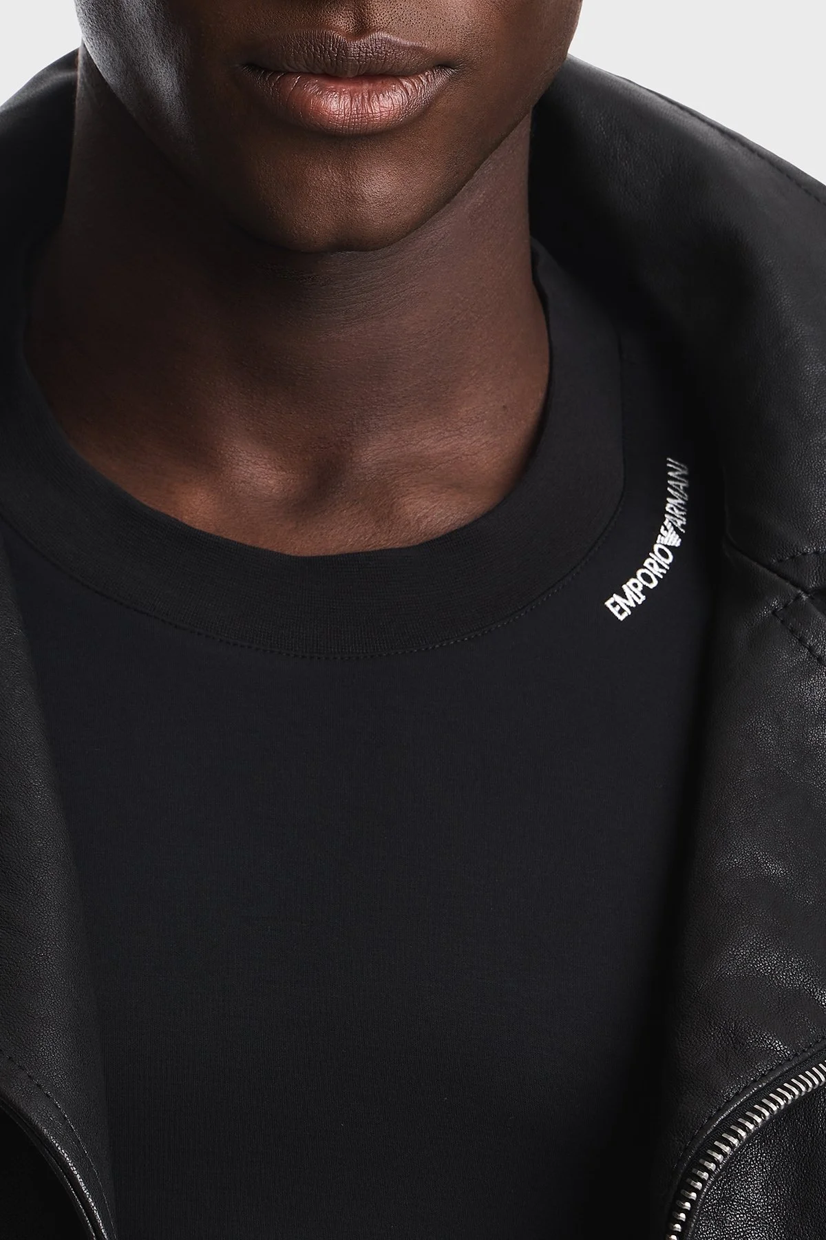Emporio Armani İpek Karışımlı Bisiklet Yaka Uzun Kollu Erkek T Shirt EM006771 AF13721 UC001 Siyah - 4