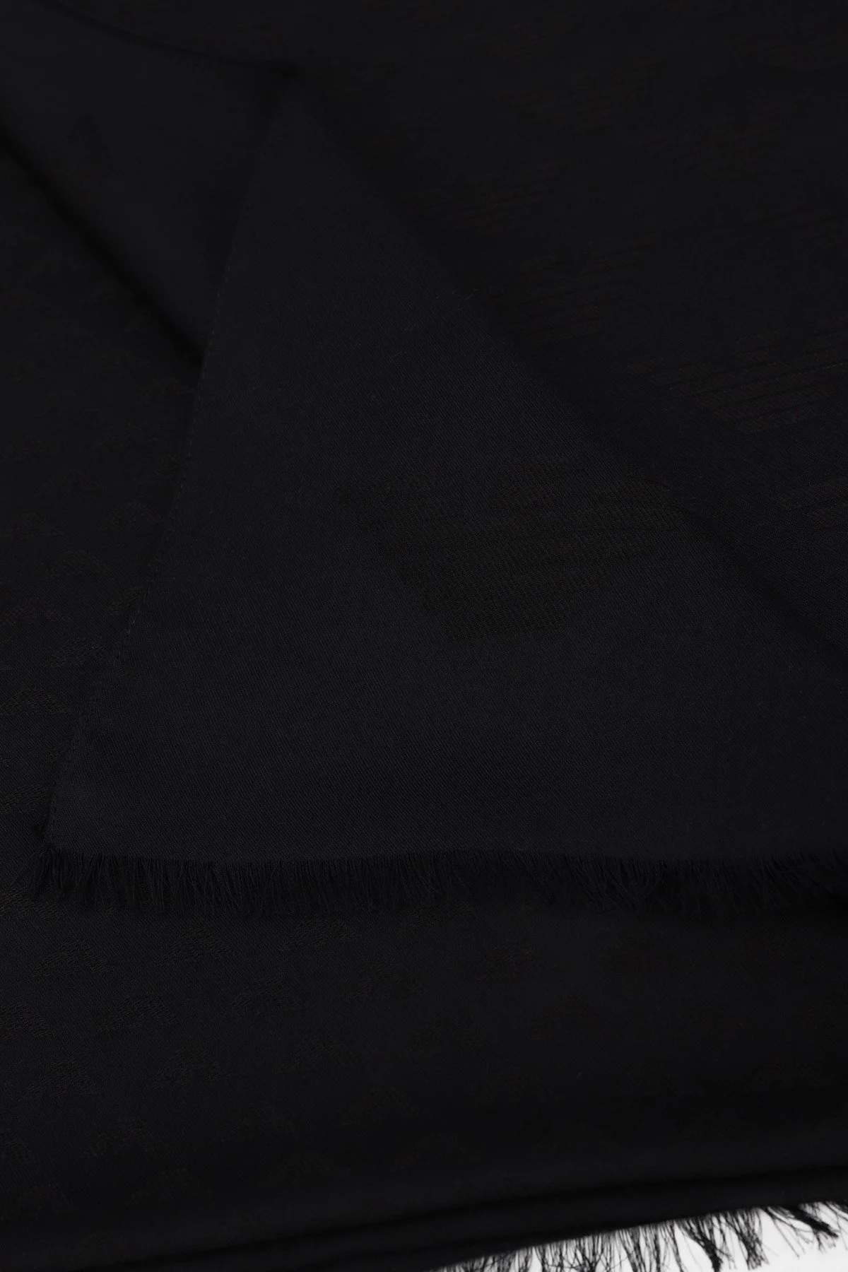 Emporio Armani İpek Karışımlı Logolu 77x180 cm Unisex Şal 625230 3R329 00020 SİYAH - 4