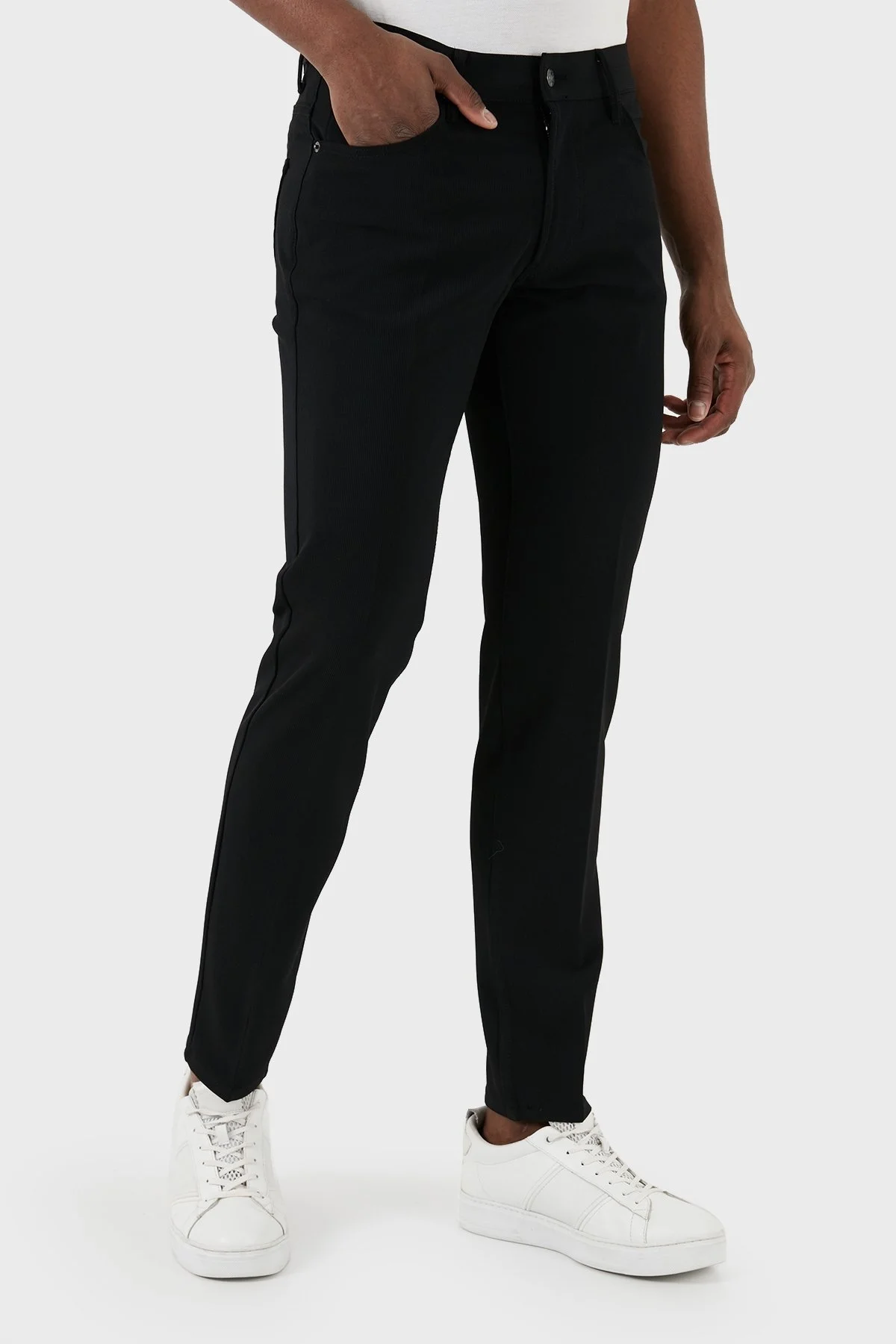 Emporio Armani J05 Streç Pamuklu Normal Bel Regular Fit Jeans Erkek Kot Pantolon 3D1J05 1NPQZ 0999 SİYAH - 1