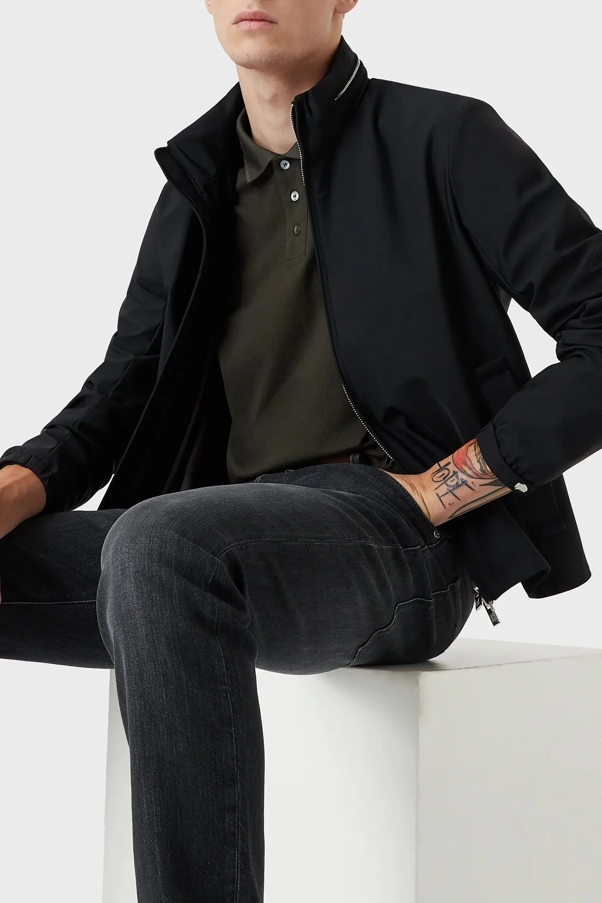 Emporio Armani J06 Pamuklu Düşük Bel Regular Fit Düz Paça Jeans Erkek Kot Pantolon 8N1J06 1D5QZ 0006 SİYAH - 4