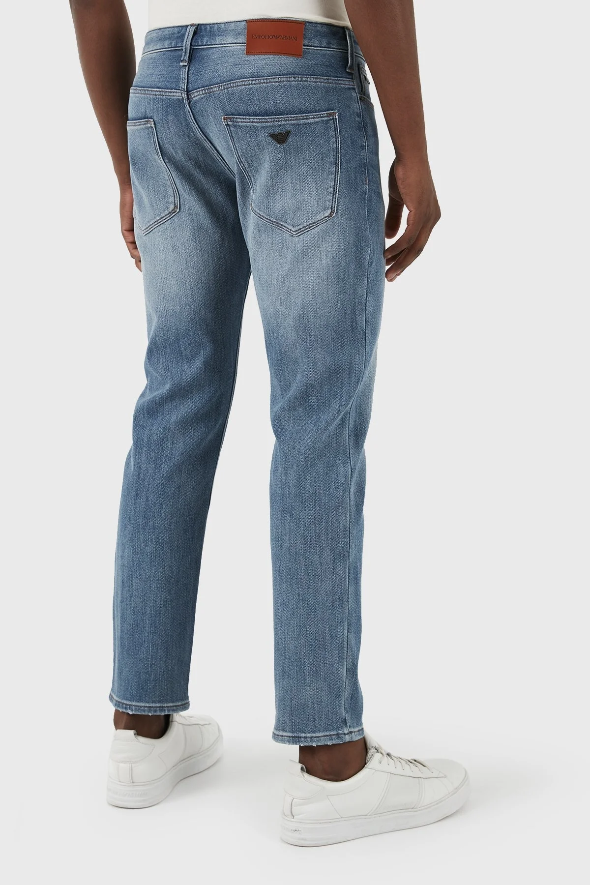Emporio Armani J06 Slim Fit Düşük Bel Düz Paça Jeans Erkek Kot Pantolon 3D1J06 1DRPZ 0943 MAVİ - 6