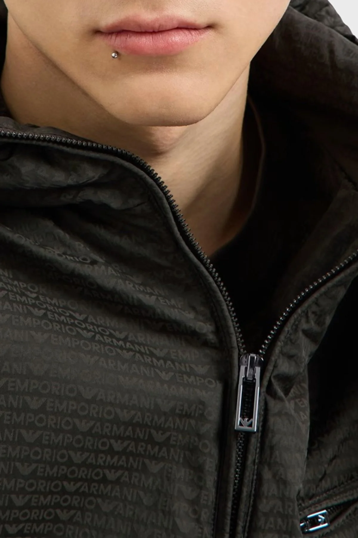 Emporio Armani Jakarlı Dolgulu Regular Fit Kapüşonlu Erkek Mont 6D1B64 1NNXZ 05A6 HAKİ - 4