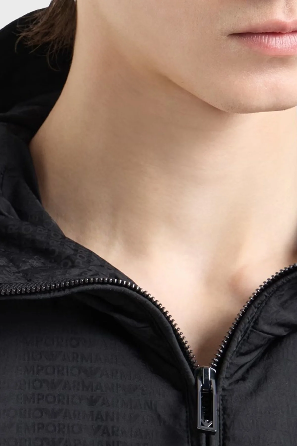 Emporio Armani Jakarlı Dolgulu Regular Fit Kapüşonlu Erkek Mont 6D1B64 1NNXZ 0999 SİYAH - 4