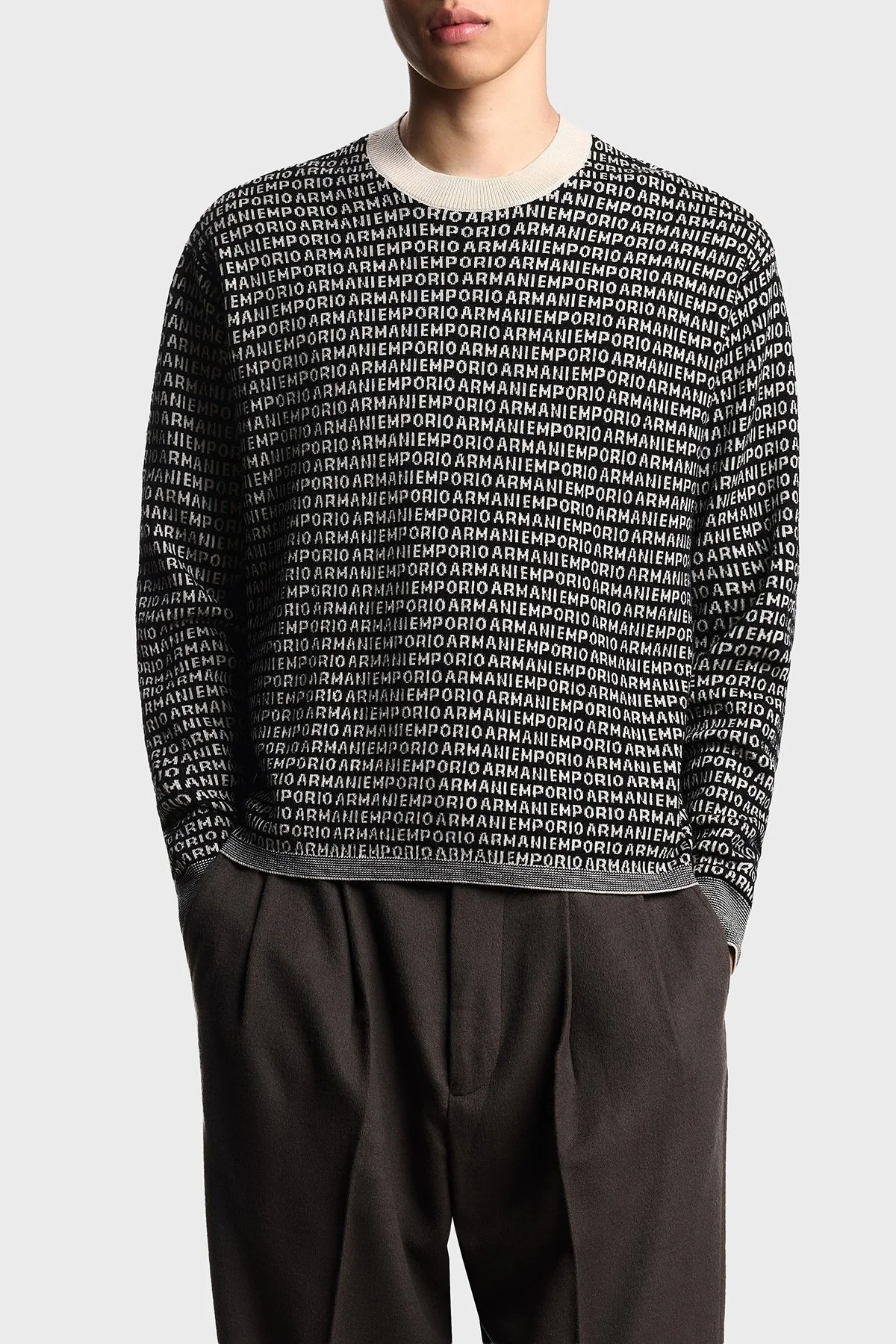 Emporio Armani Jakarlı Logo Baskılı % 100 Yün Bisiklet Yaka Erkek Kazak EM002630 AF14199 FC104 SİYAH - 1