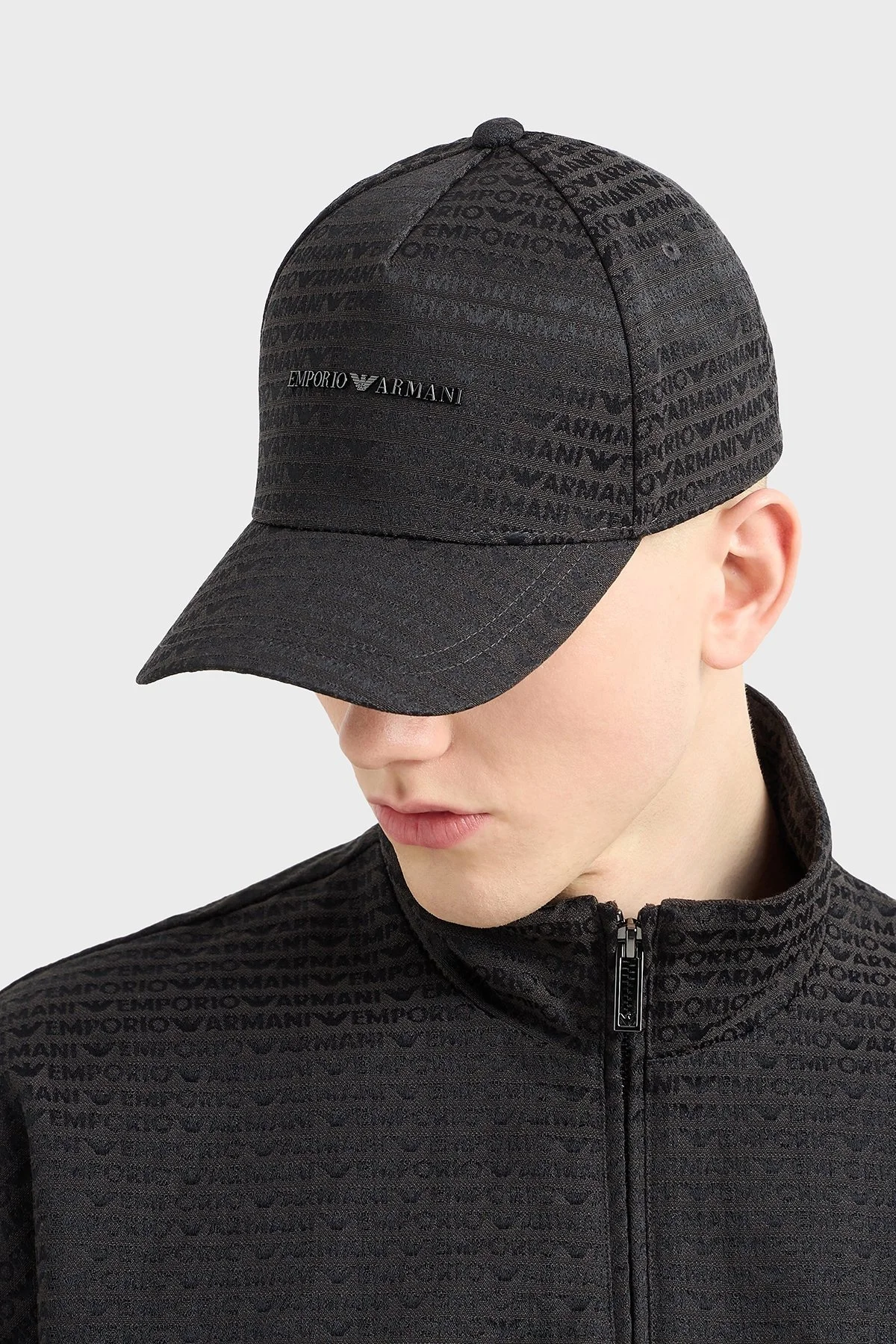 Emporio Armani Jakarlı Logo Baskılı Erkek Şapka EM001321 AF14034 U8168 SİYAH - 2