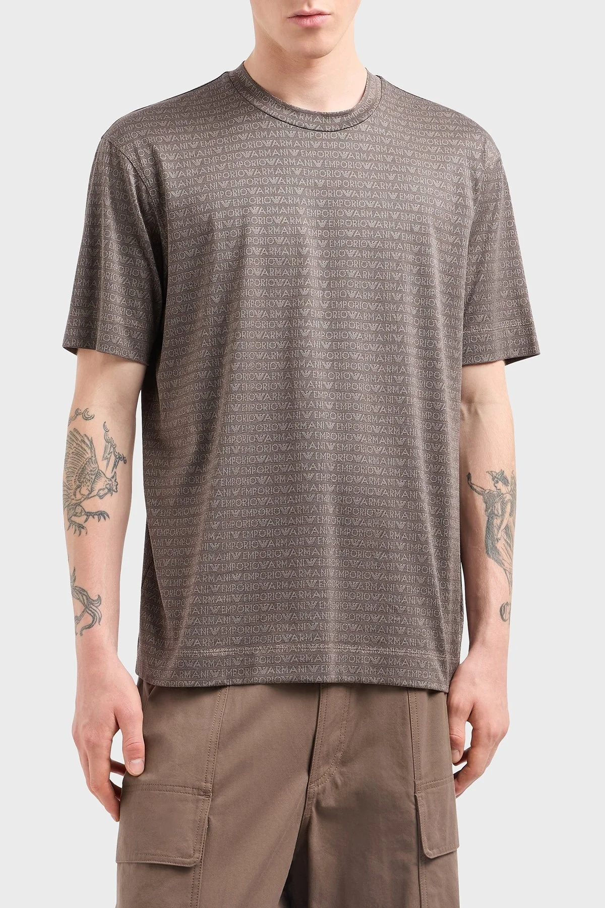 Emporio Armani Jakarlı Logo Baskılı Regular Fit Bisiklet Yaka Erkek T Shirt EM000787 AF12916 F6052 KAHVE - 1