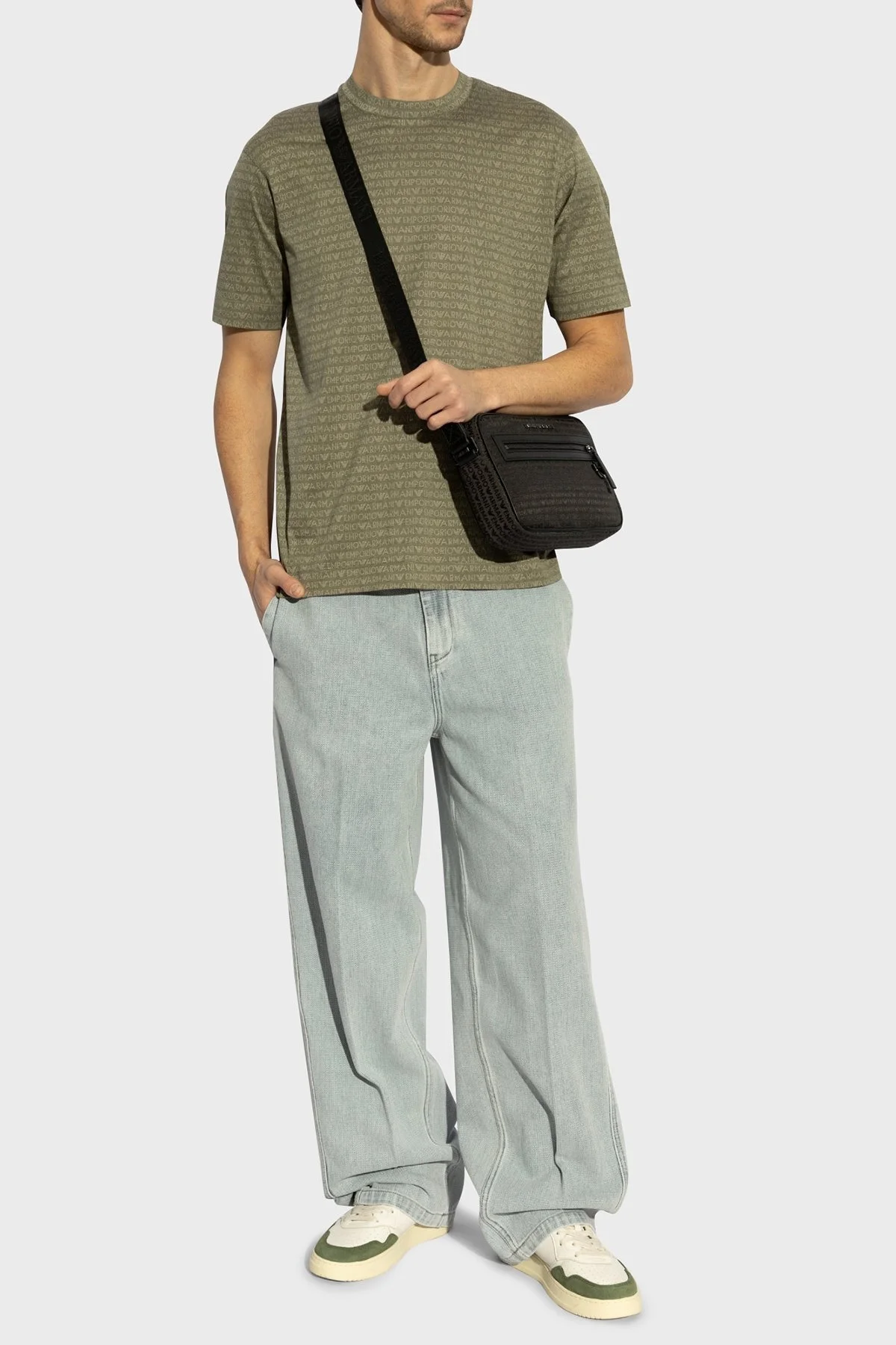 Emporio Armani Jakarlı Logo Baskılı Regular Fit Bisiklet Yaka Erkek T Shirt EM000787 AF12916 F7060 HAKİ - 2