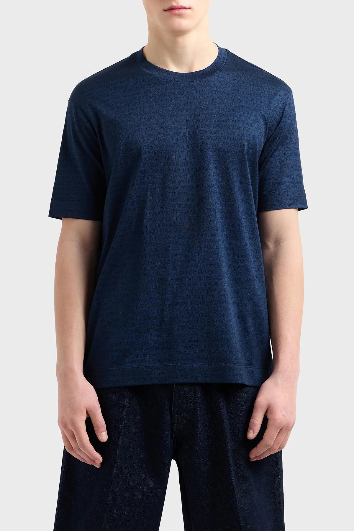 Emporio Armani Jakarlı Logo Baskılı Regular Fit Bisiklet Yaka Erkek T Shirt EM000787 AF12916 FB224 LACİVERT - 1