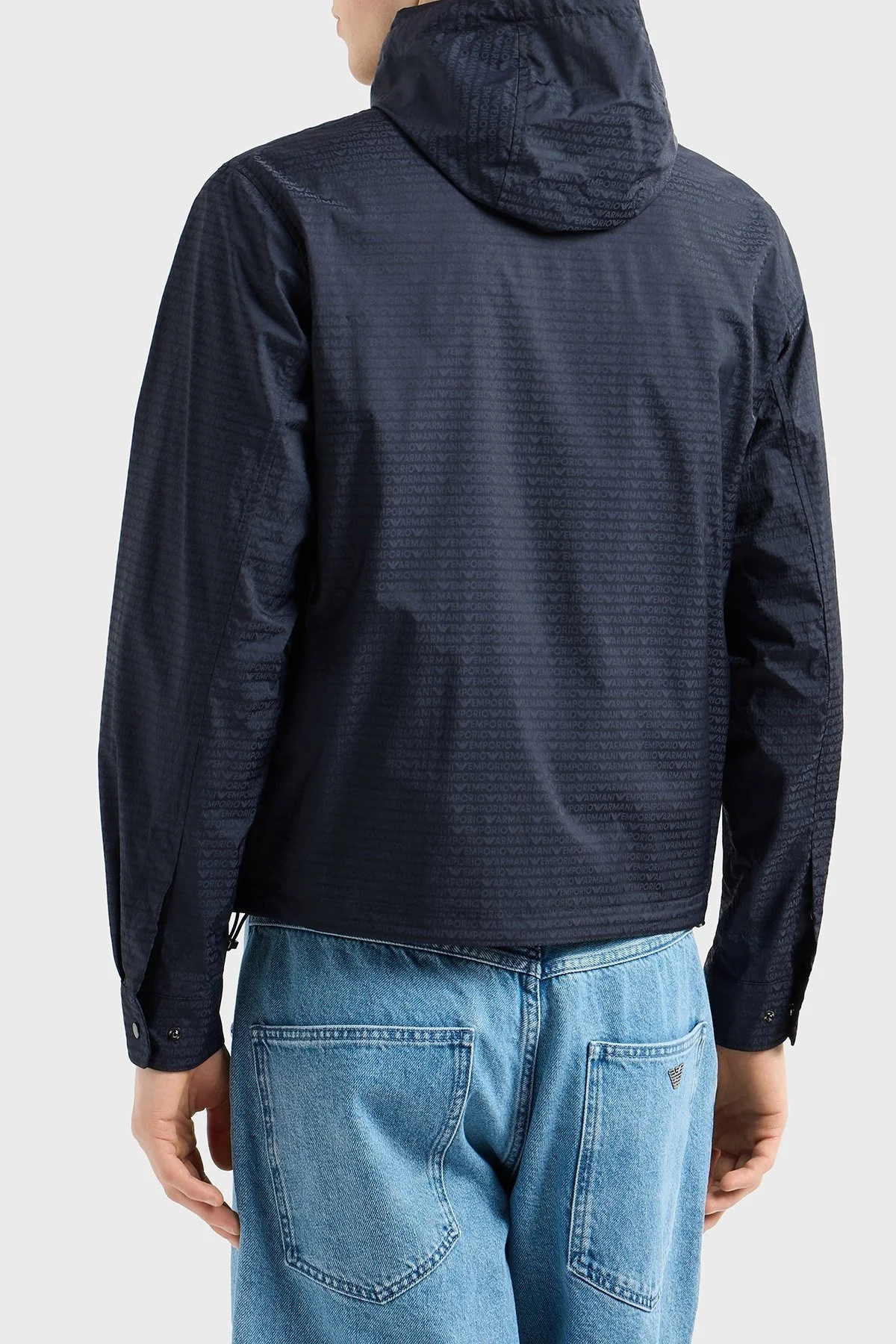 Emporio Armani Jakarlı Logo Baskılı Regular Fit Çıkarılabilir Kapüşonlu Erkek Mont EM001003 AF15384 UB118 LACİVERT - 3