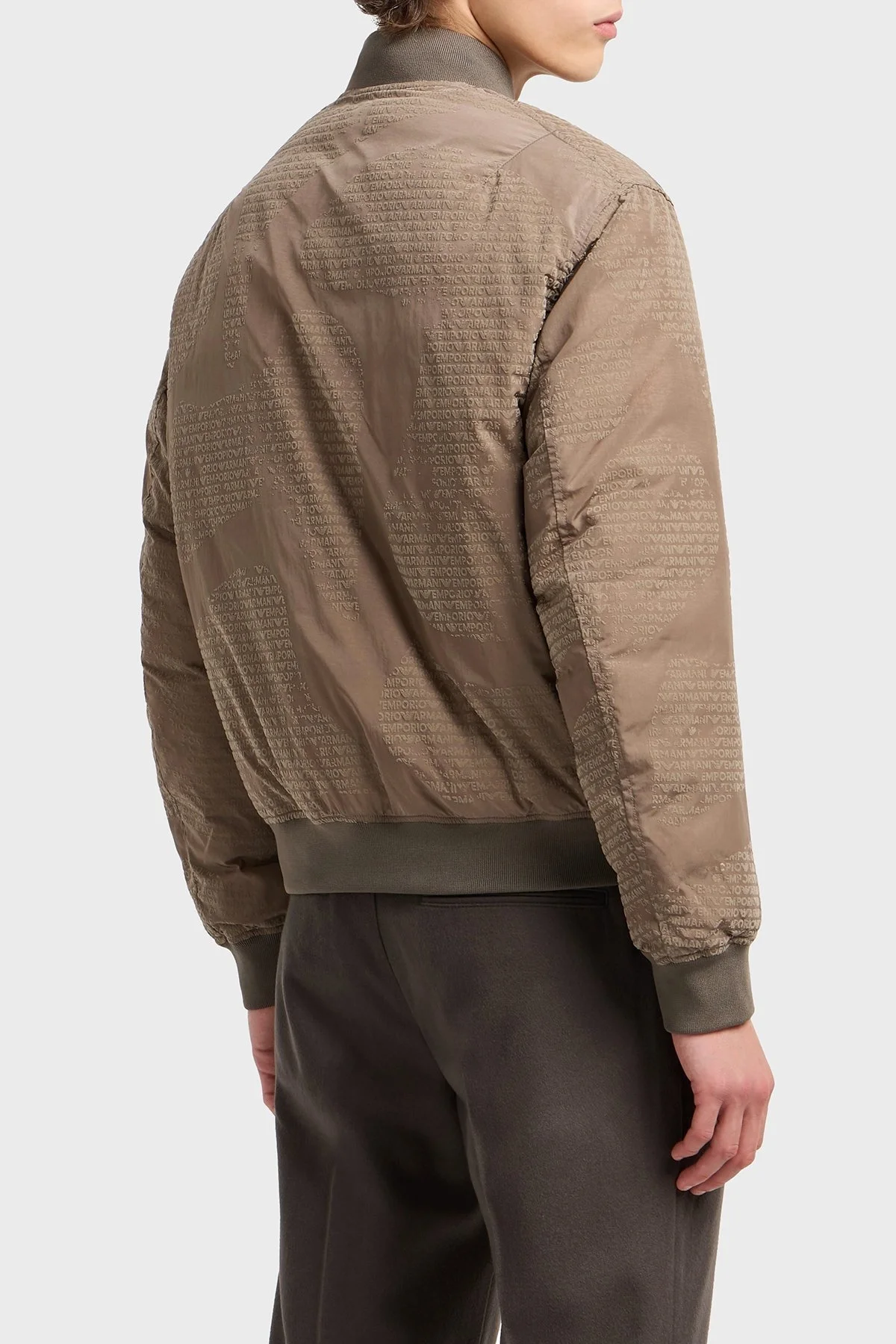 Emporio Armani Jakarlı Logo Baskılı Regular Fit Kolej Yaka Çift Taraflı Erkek Mont EM003783 AF19870 F6139 BEJ - 2